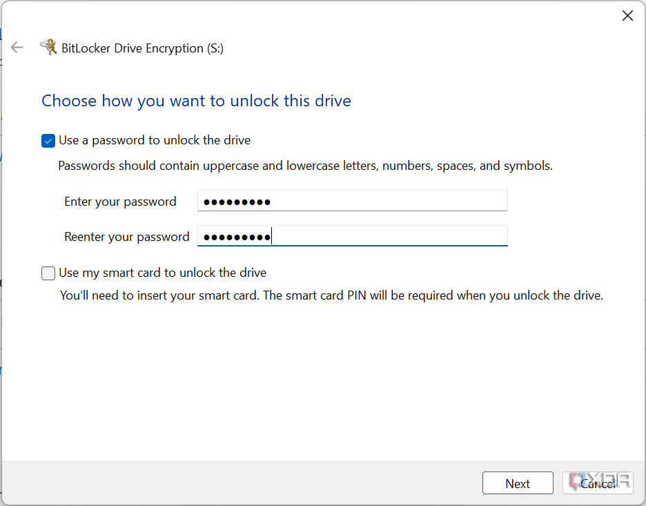 Captura de pantalla de la configuración de cifrado de unidad BitLocker que solicita al usuario que establezca una contraseña