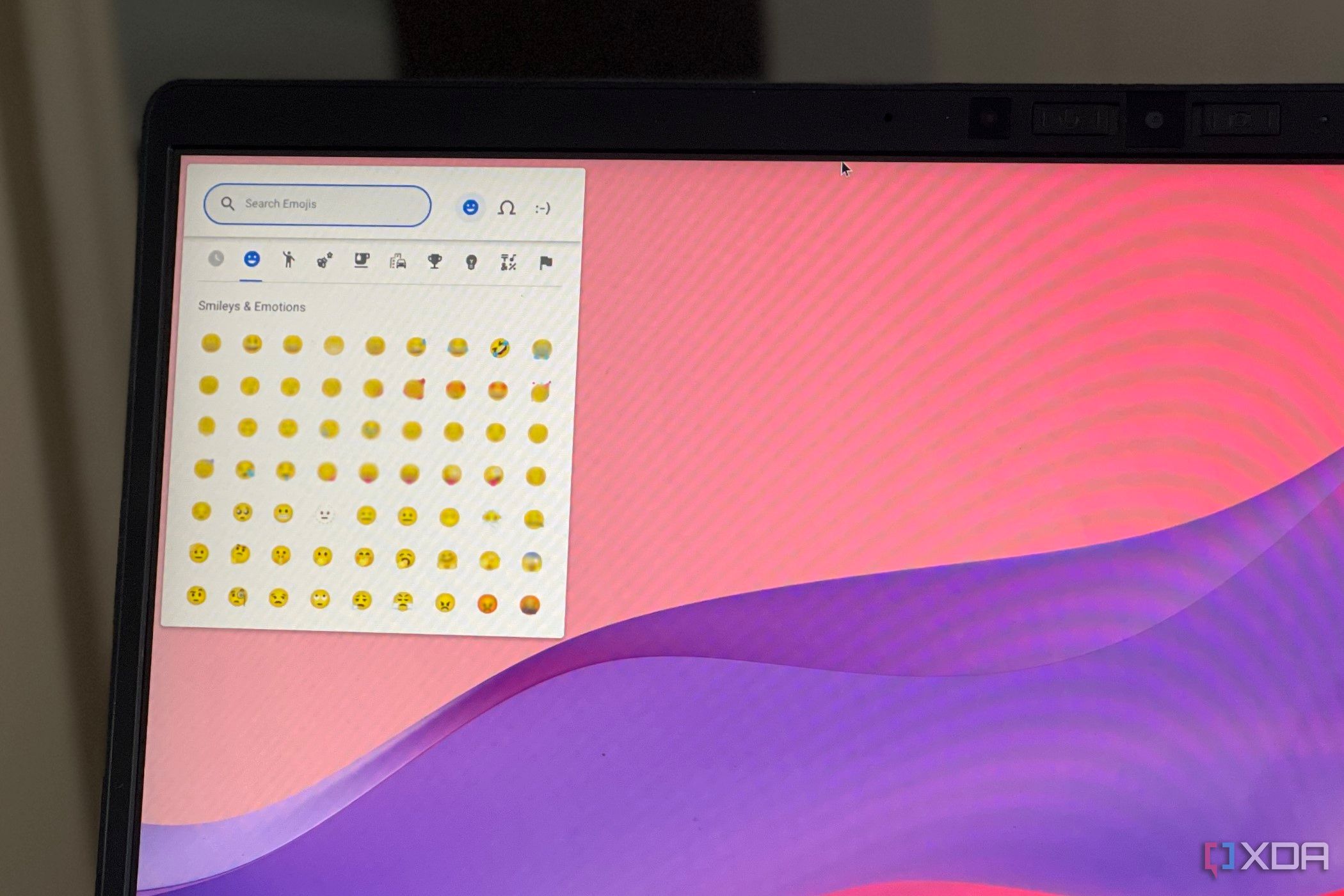 laptop screen turning pink