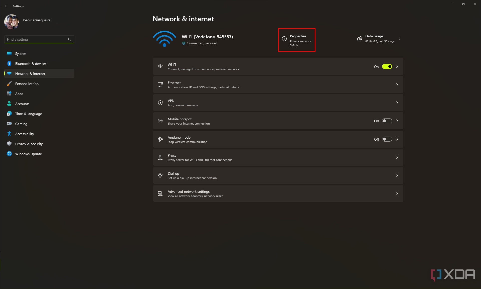 Screenshot of network and internet settings in Windows 11 with network properties highlighted
