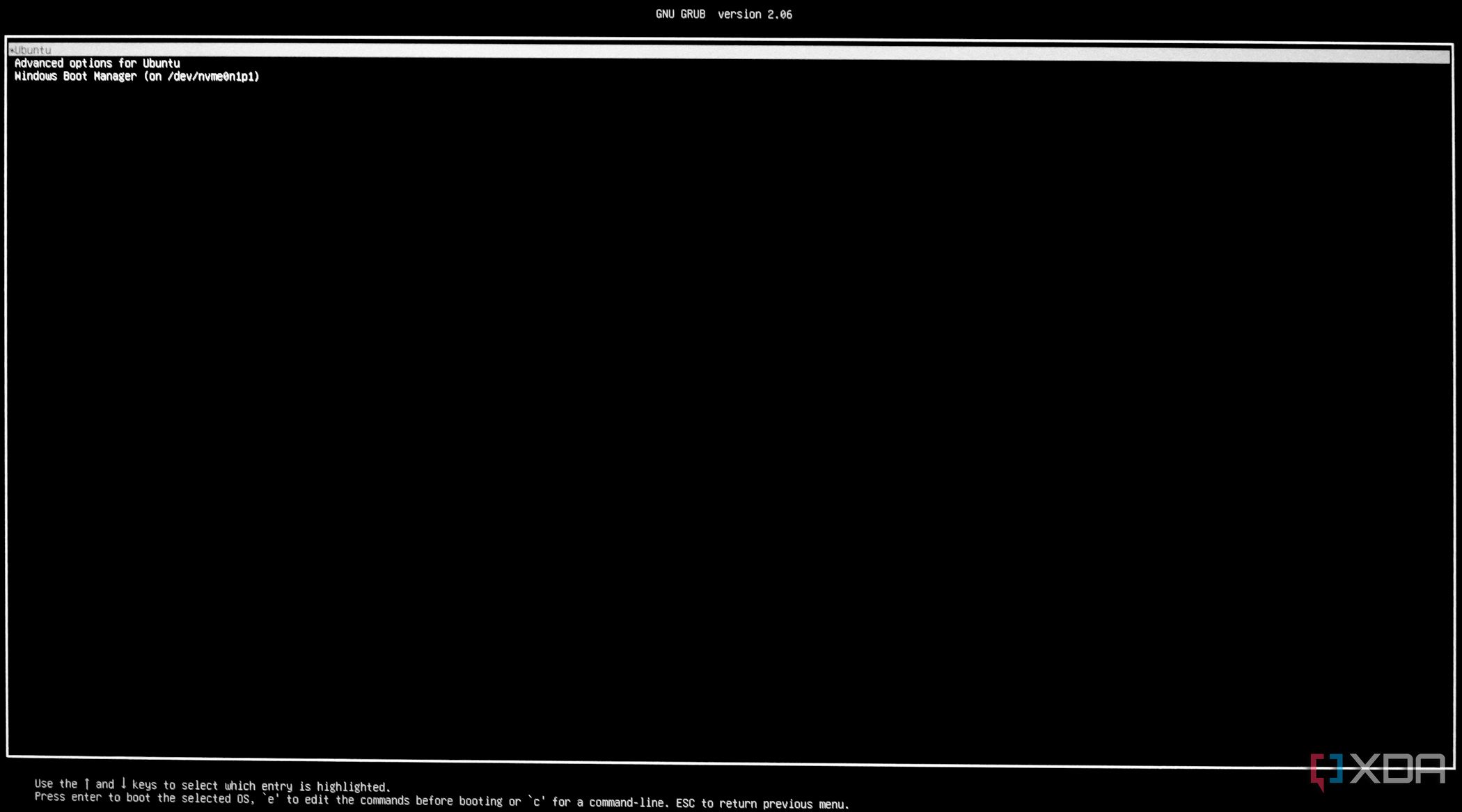 Screenshot of Ubuntu Boot Manager with options to boot into Ubuntu or Windows