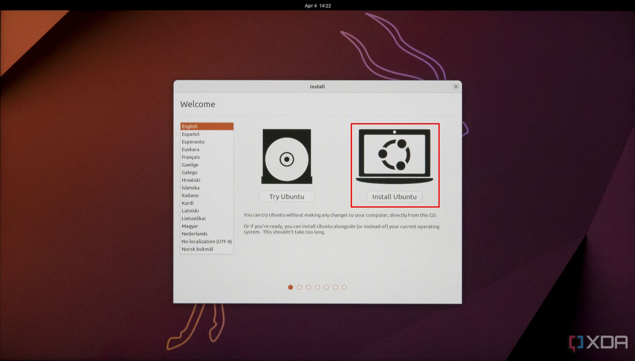 Screenshot of the Ubuntu installer with the option to install Ubuntu highlighted
