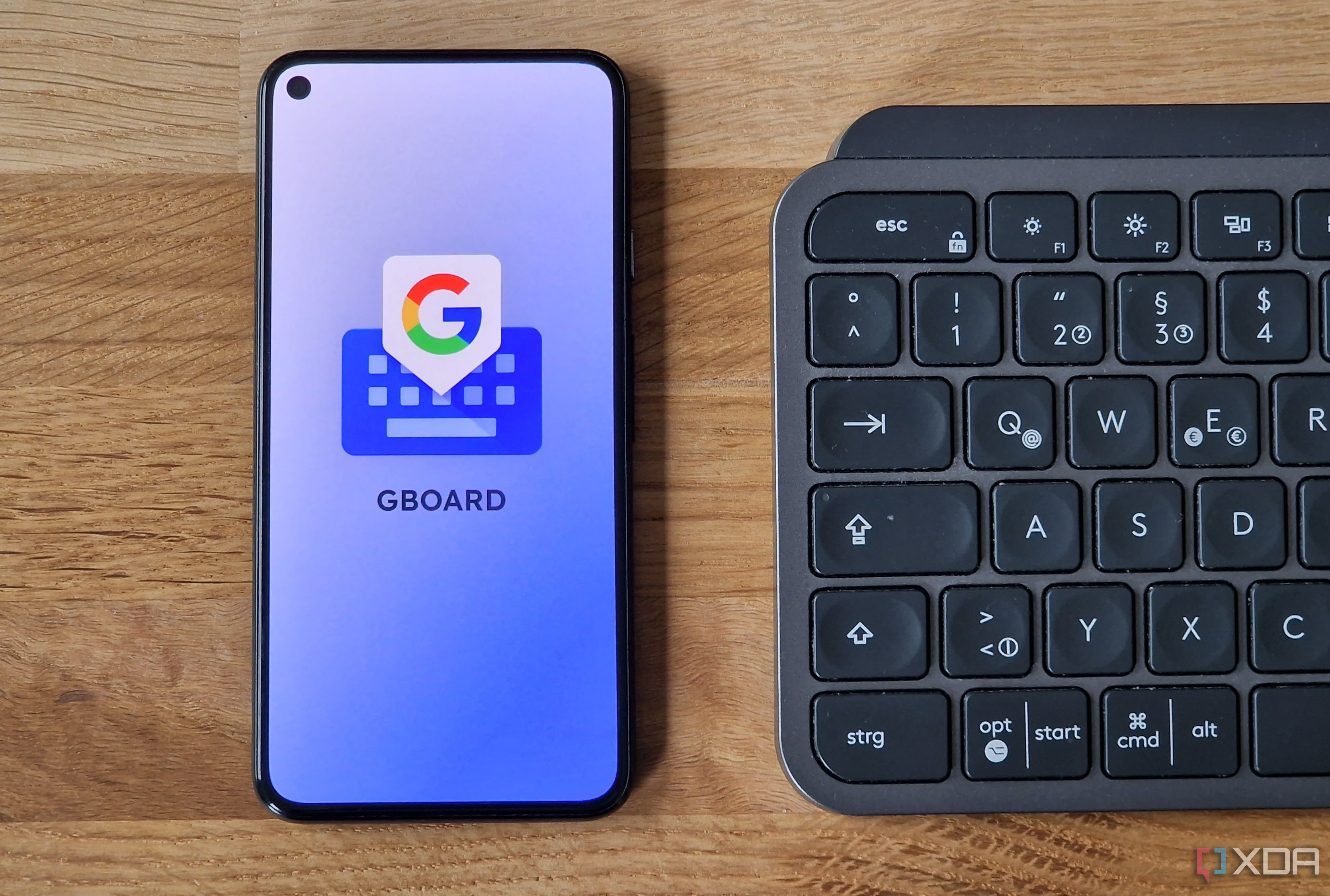 google-is-working-on-a-new-gboard-feature-to-make-typing-on-the-pixel-fold-so-much-better