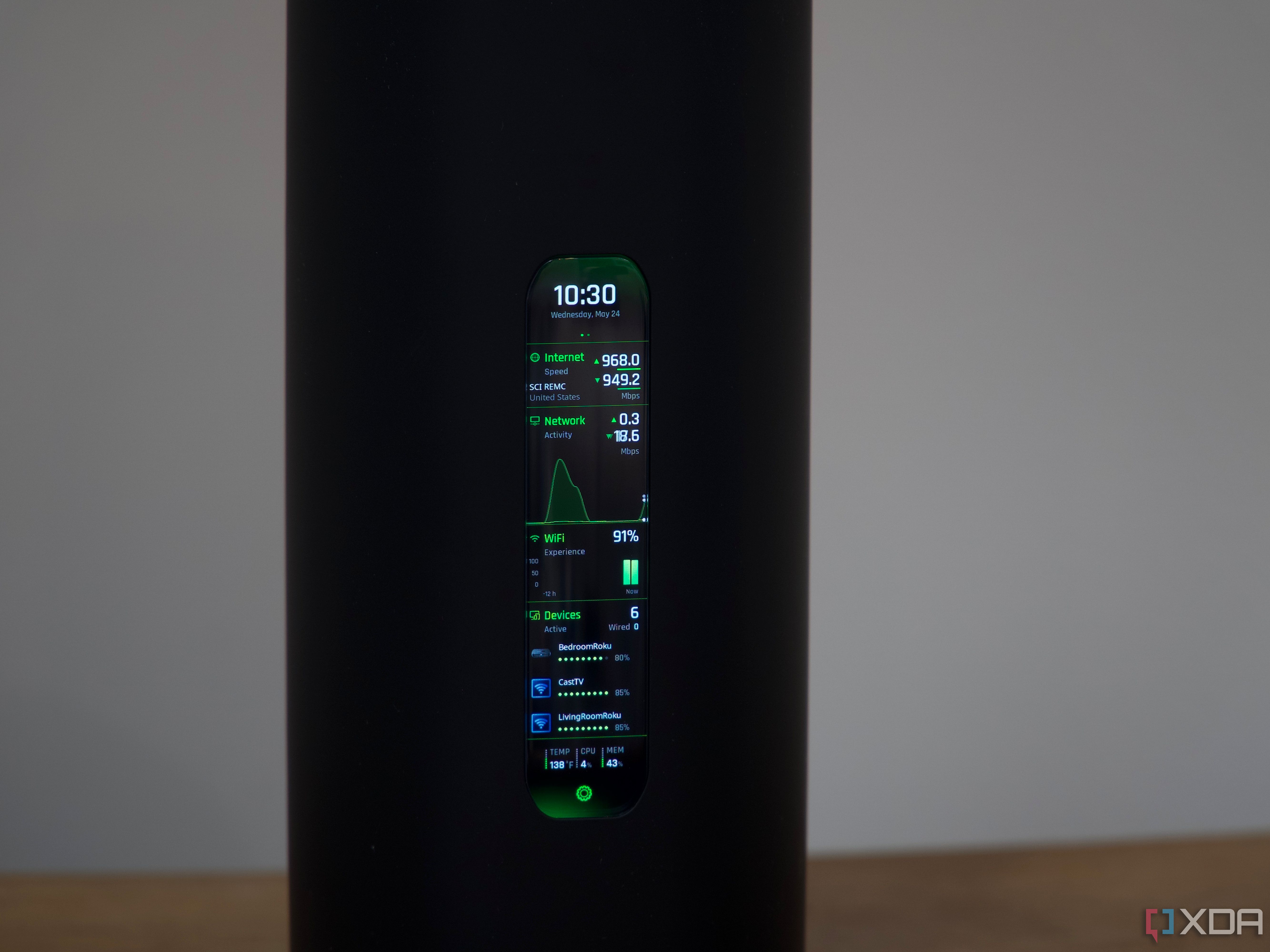 AmpliFi Alien shows your network usage and latest speed test results