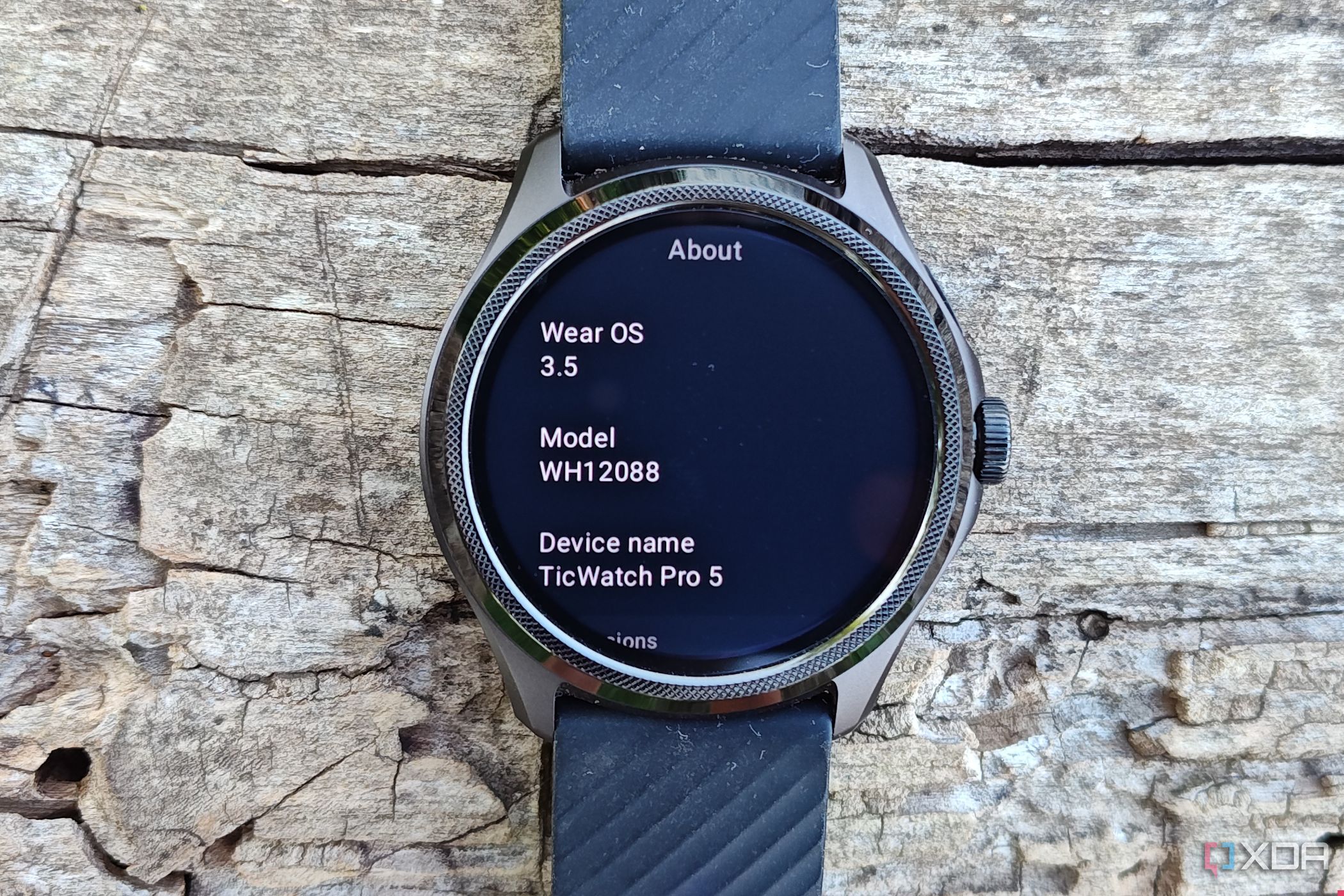 Mobvoi TicWatch Pro 5 shows the software version