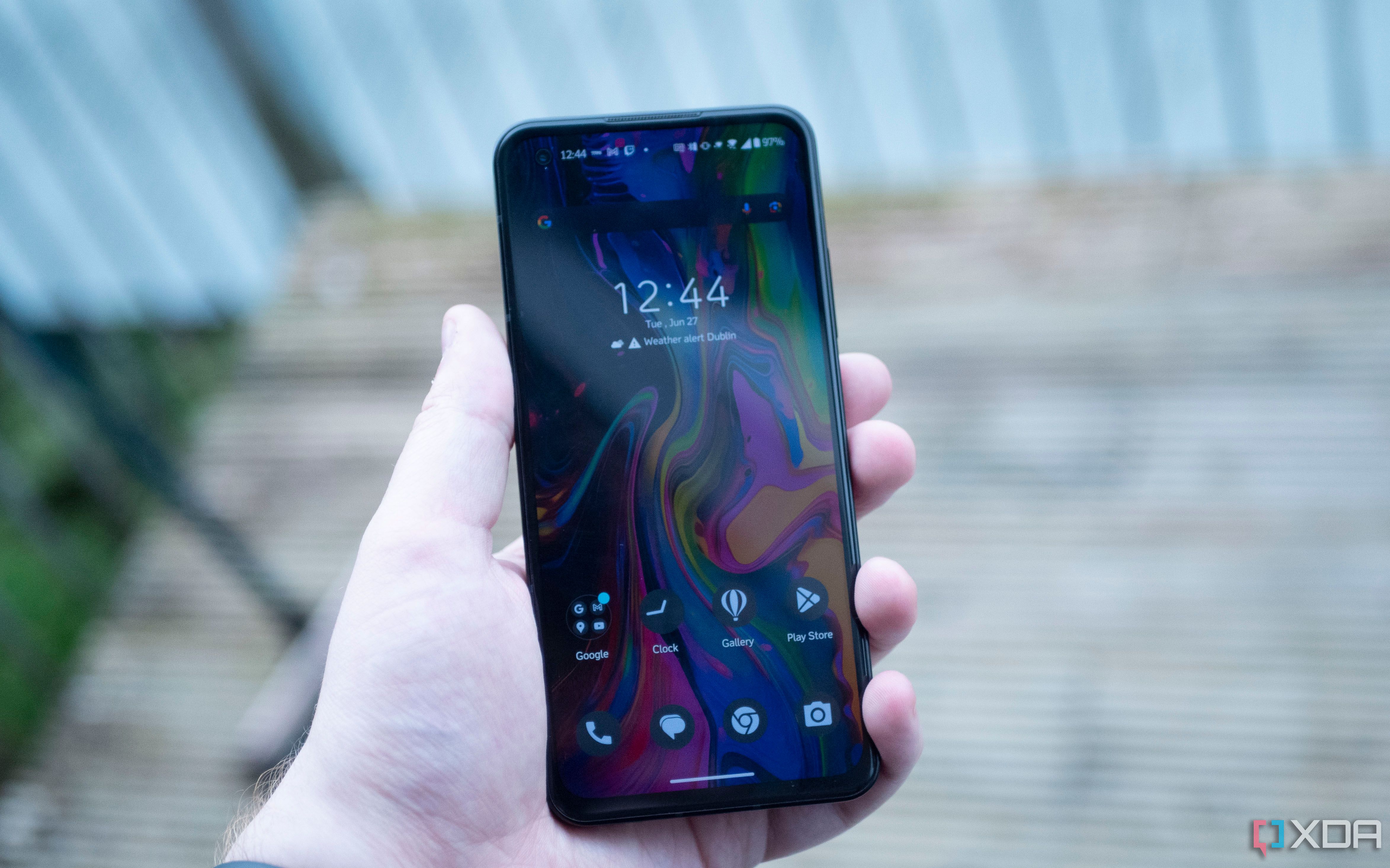Asus Zenfone 10 review: The best small smartphone gets even better