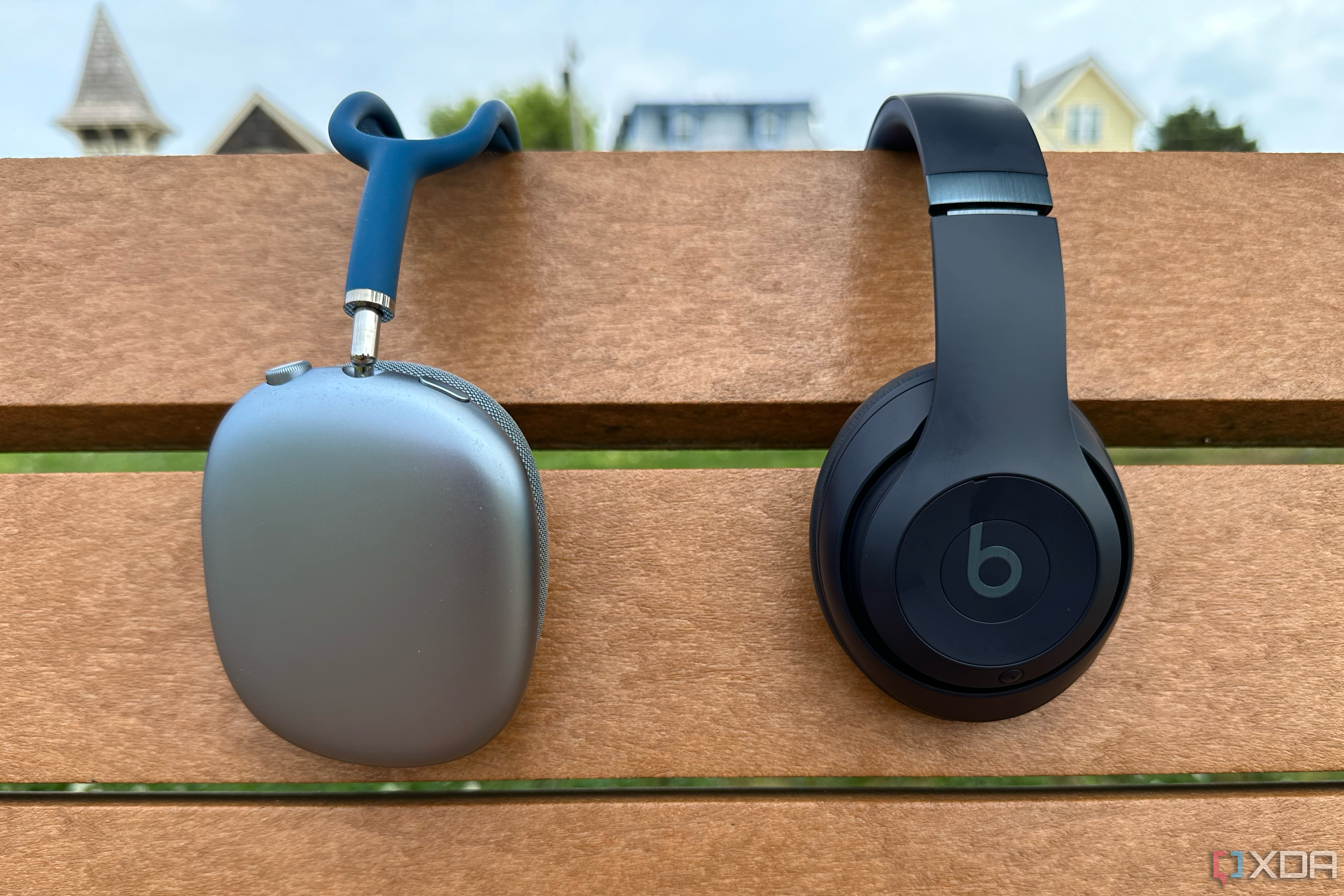 Beats Studio Pro vs Apple AirPods Max: What's the Difference