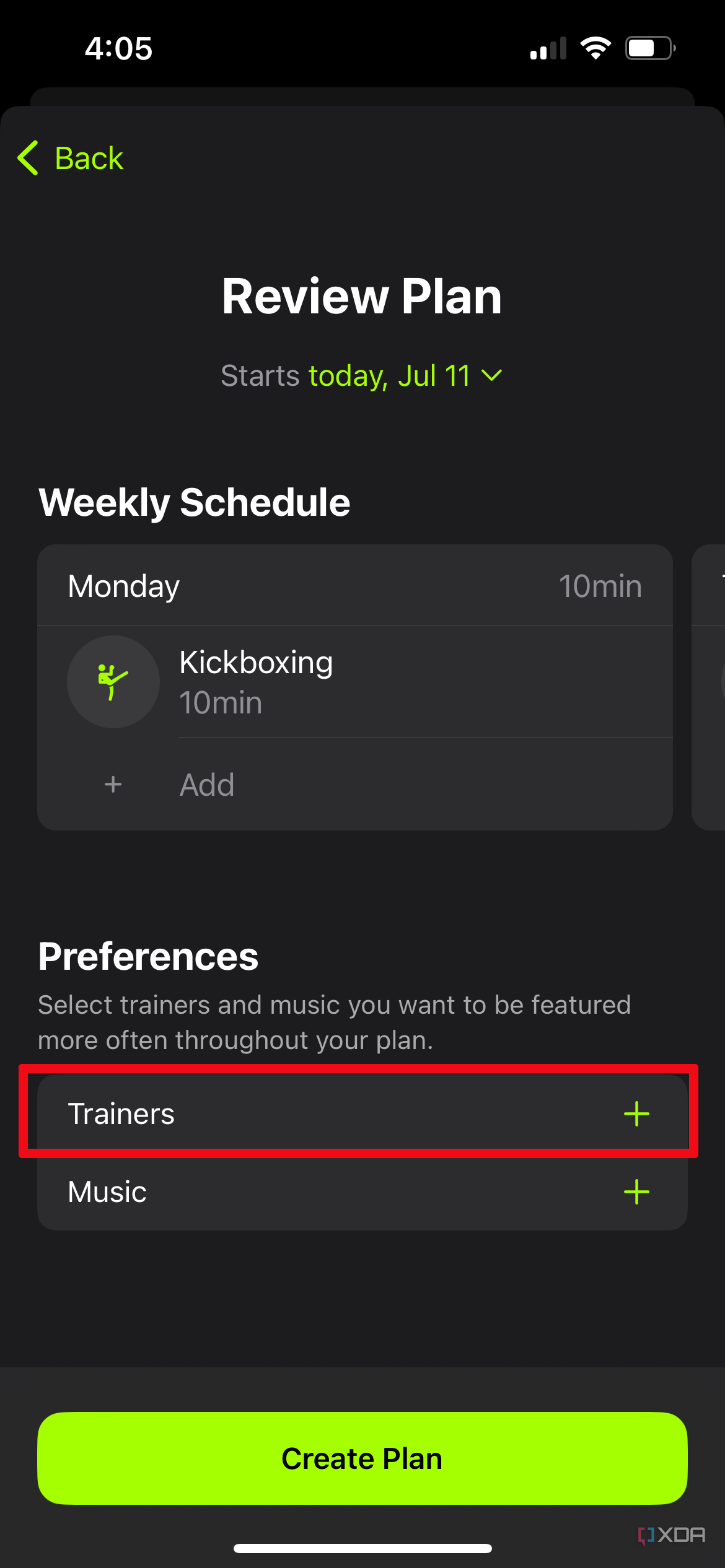 Reviewing plan page for Apple Fitness+ custom workout, selection of trainers highlighted.