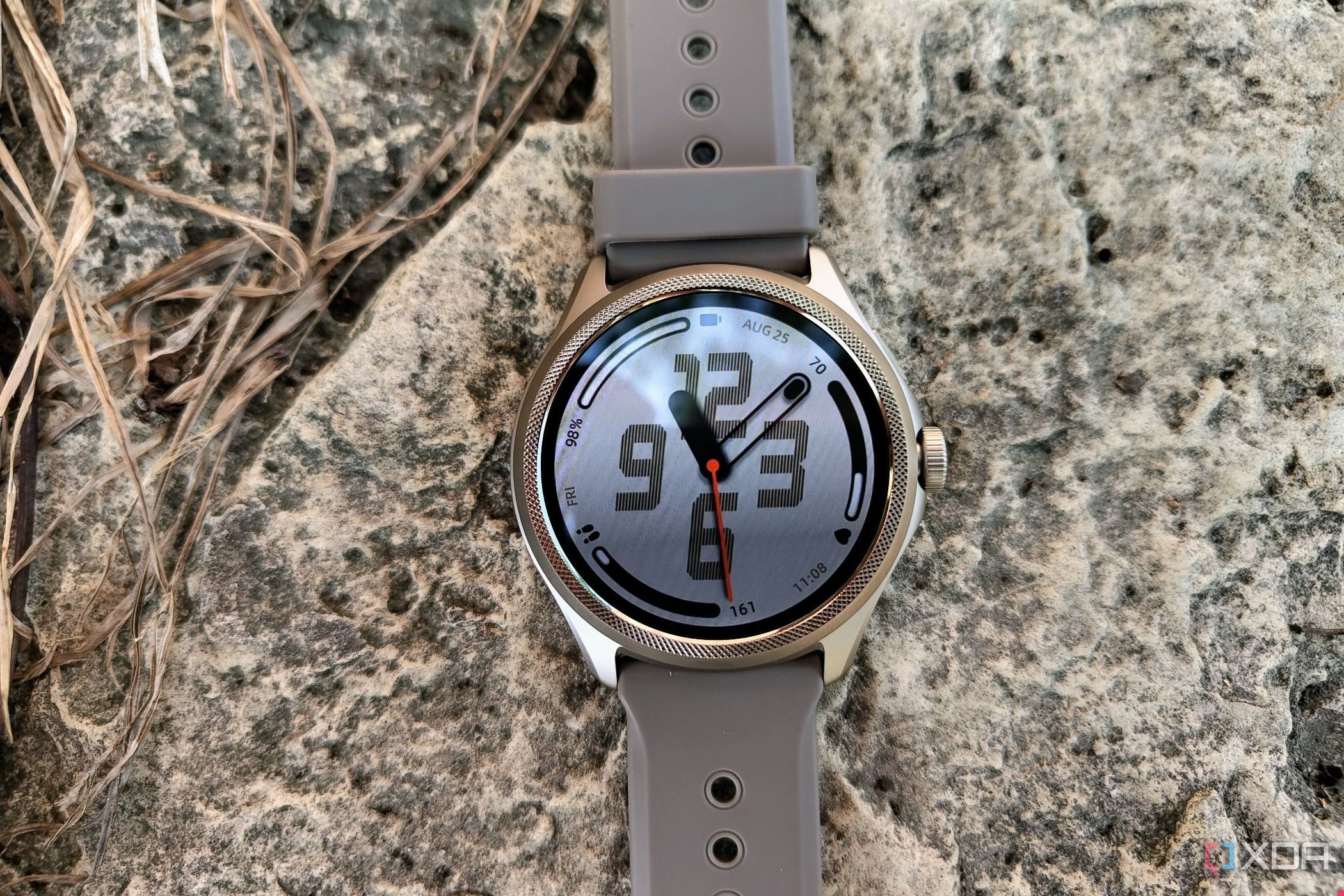 Mobvoi TicWatch Pro 5 Sandstone with screen on