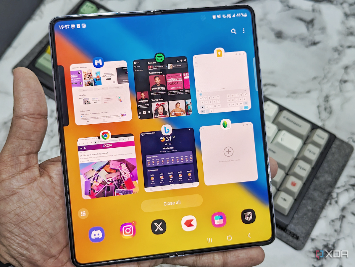 An image showing the Recent apps screen with Grid view on the Galaxy Z Fold 5.