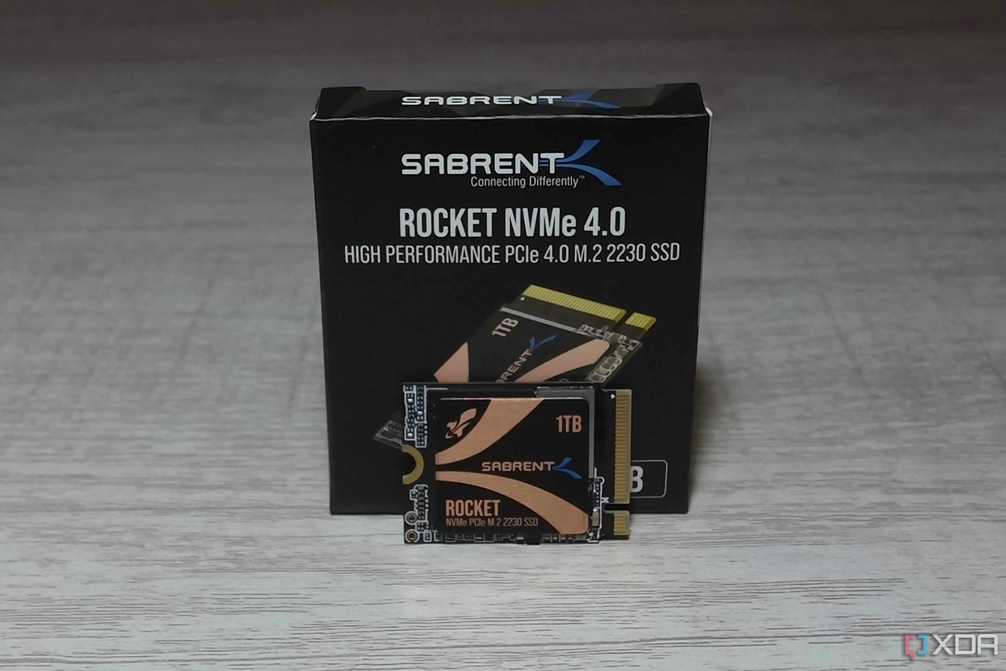 SABRENT Rocket Q4 2230 NVMe 4.0 2 to SSD M.2 2230 Haute Performance PCIe  4.0 Compatible avec Steam Deck, ASUS ROG Ally, Mini PC [SB-213Q-2TB] :  : Informatique