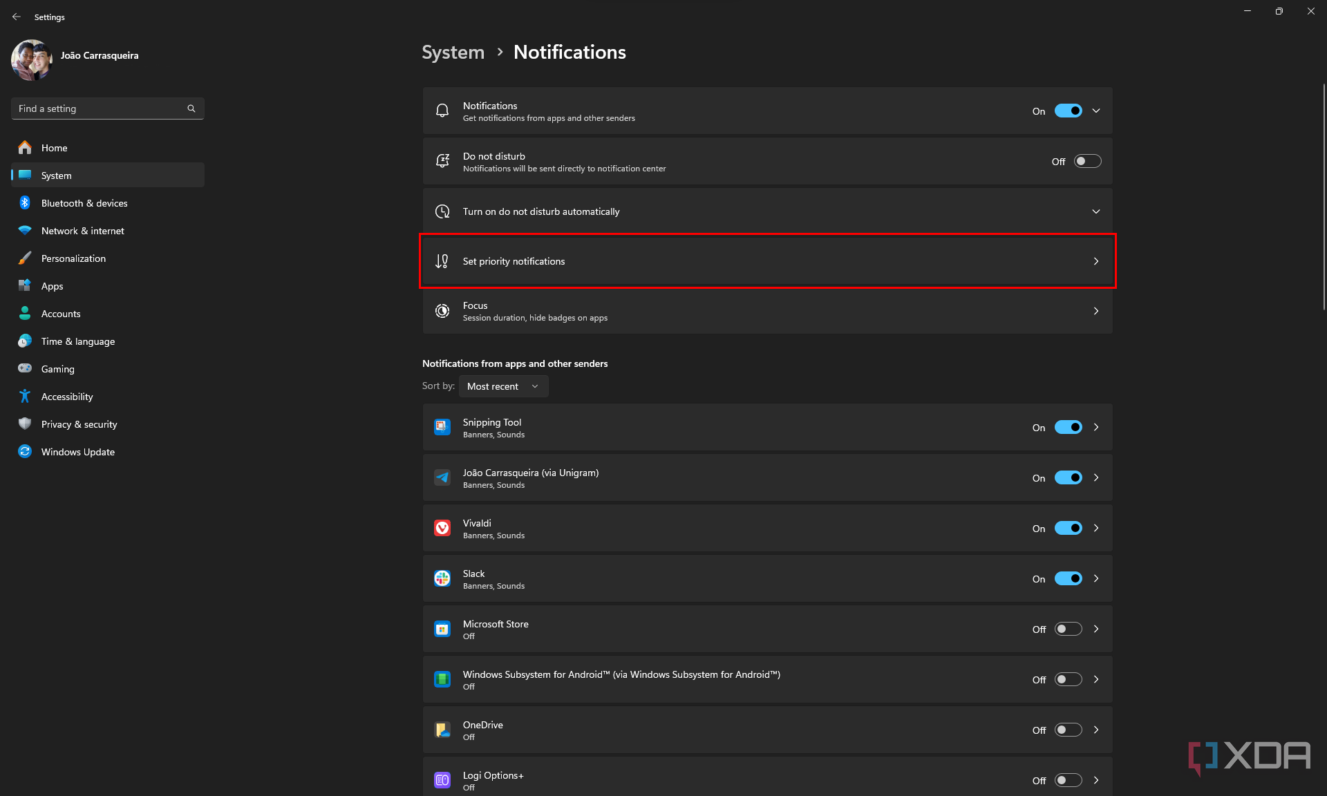 Screenshot of the notifications page in Windows 11 Settings showing the option to set priority notifications highlighted