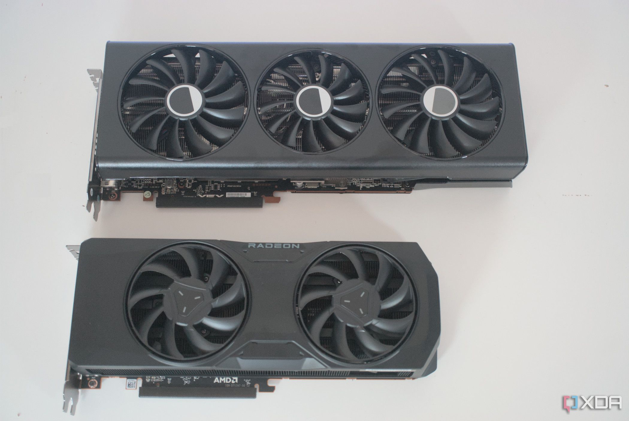 AMD Radeon RX 7700 XT and RX 7800 XT