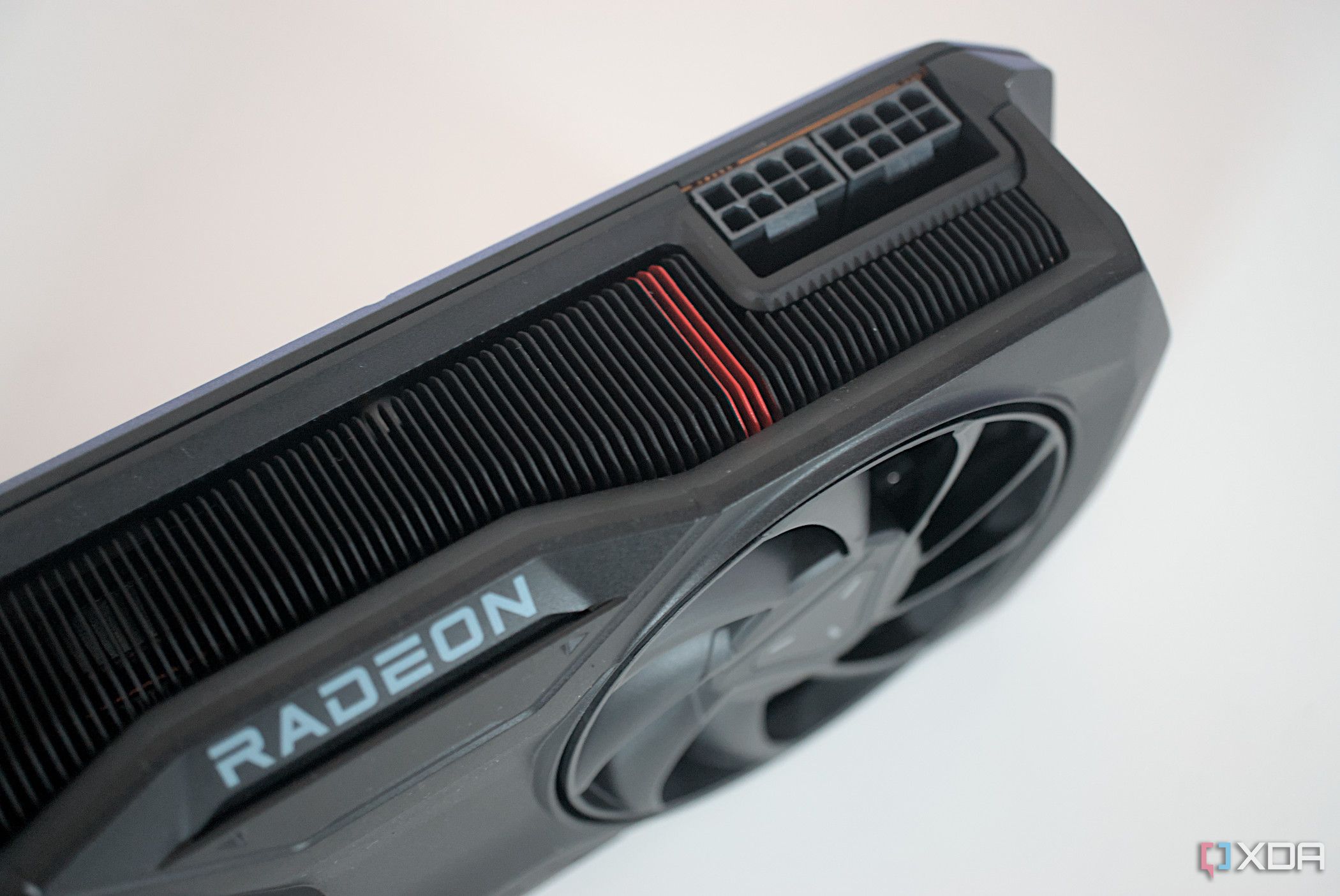 AMD Radeon RX 7800 XT power input