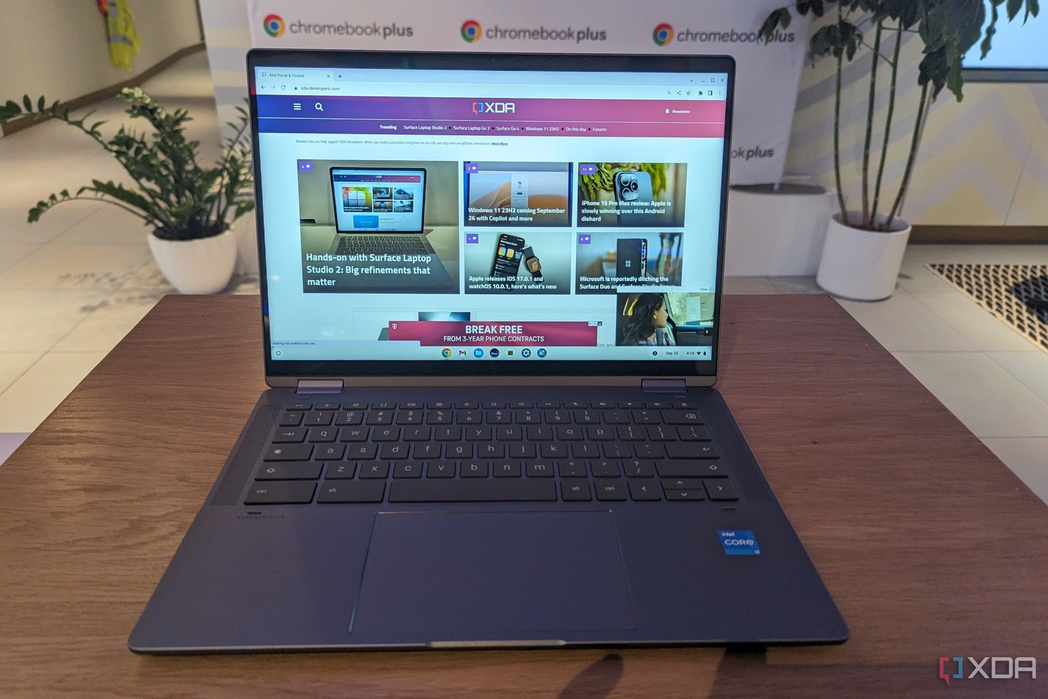 HP Chromebook Plus x360 14c with XDA homepage on the screen
