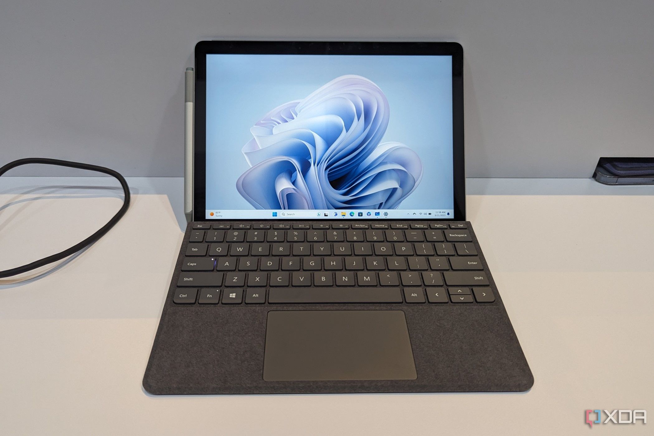 Best chargers for Surface Go 4 in 2023