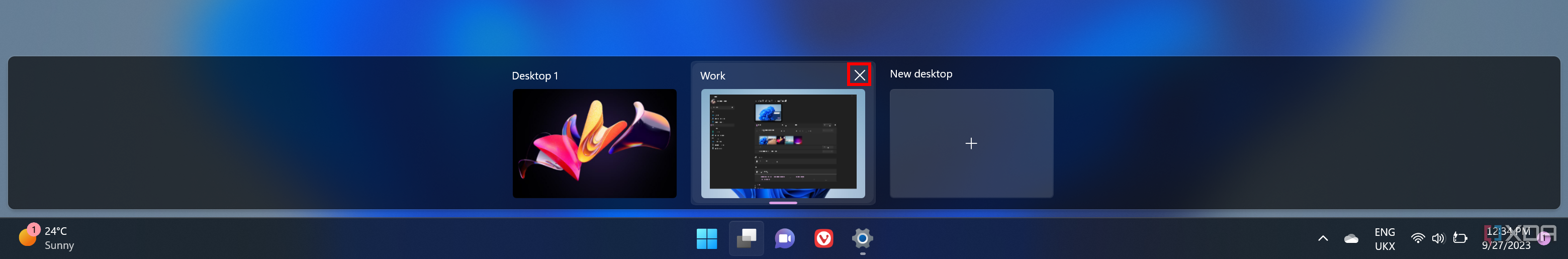 Screenshot of virtual desktops on Windows 11 with the remove button highlighted for one of the desktops