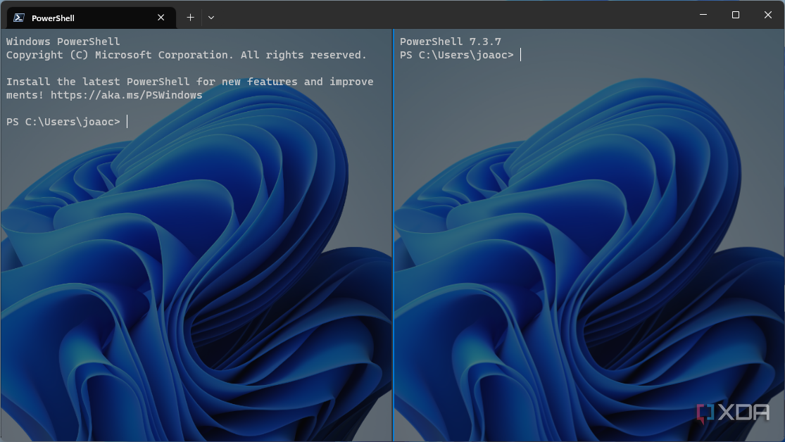 Captura de pantalla de Windows Terminal con dos paneles abiertos uno al lado del otro