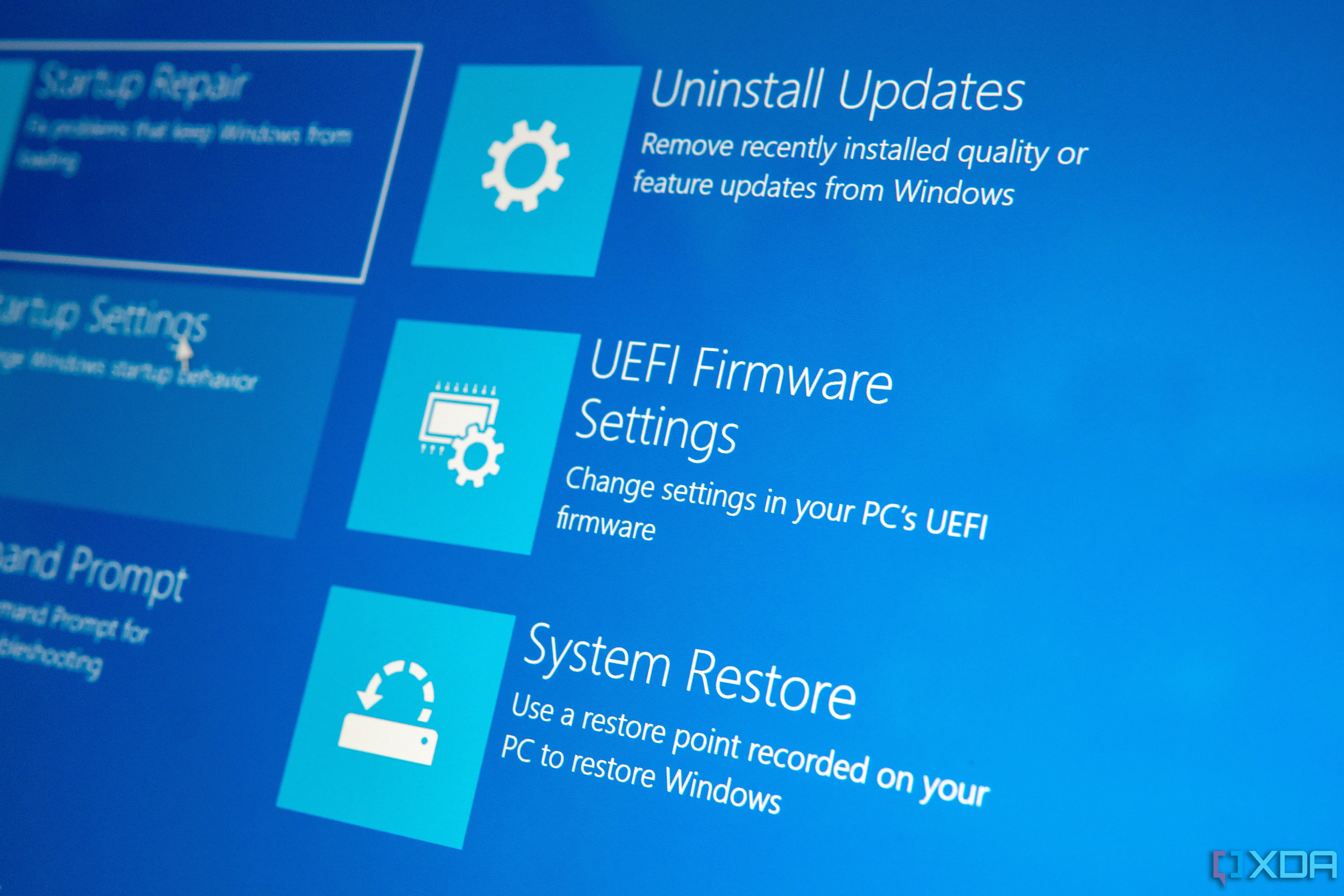 Close-up of Windows Recovery Environment focused on the option called UEFI Firmware Settings