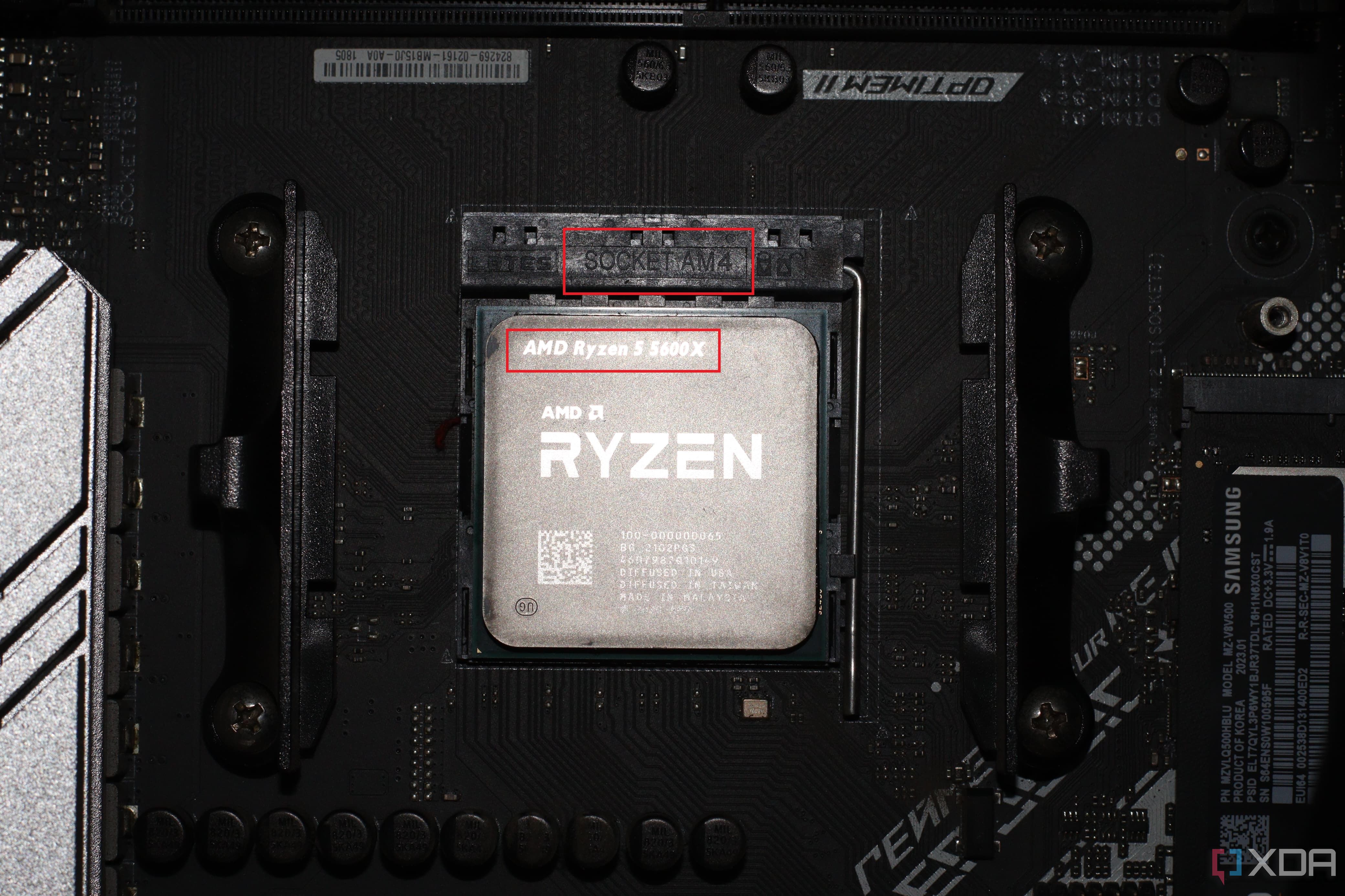 picture of a ryzen 5 5600x processor with its name highlighed and socket name on top highlighed