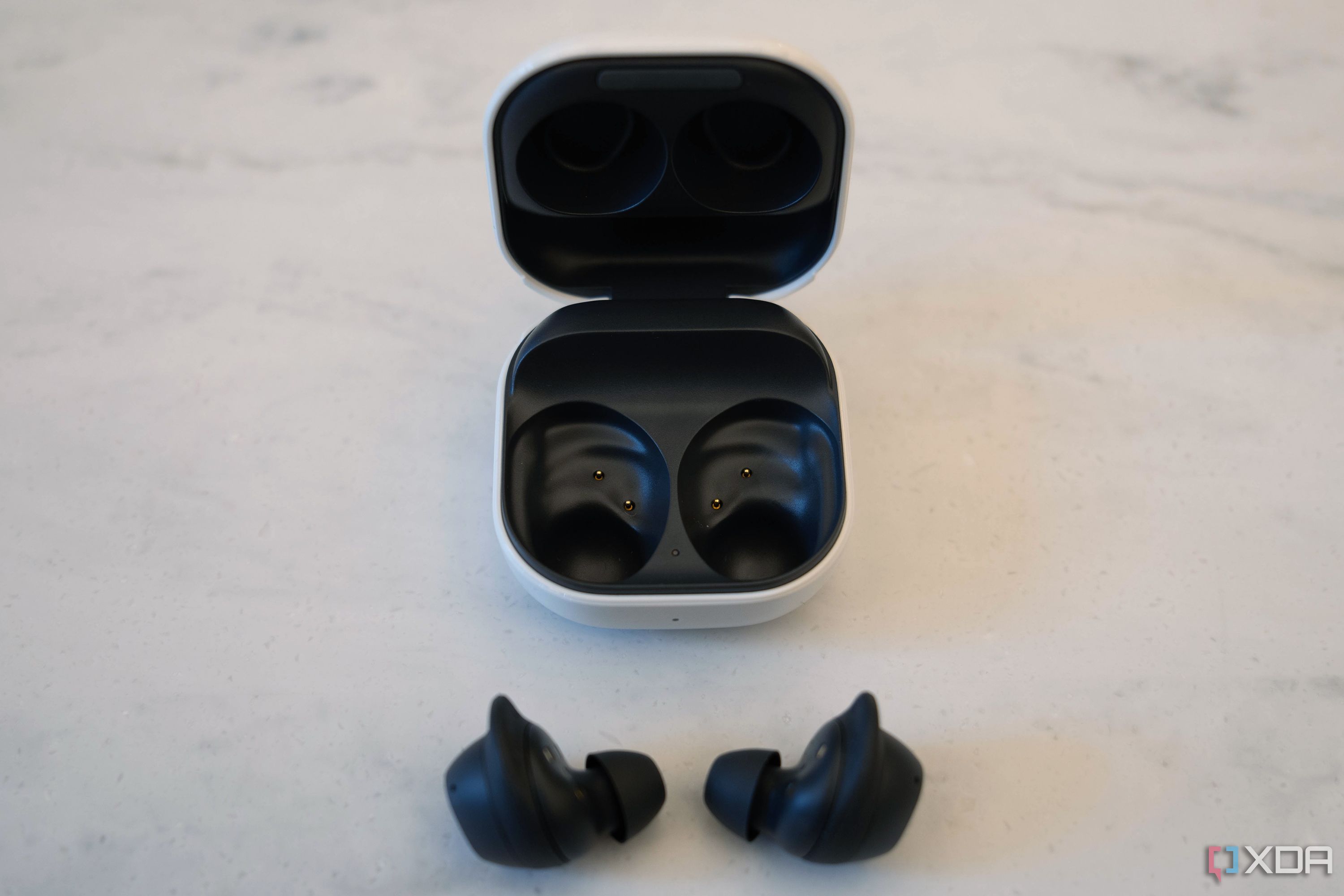 Samsung Galaxy Buds FE vs Galaxy Buds 2 Pro - Which Earbuds Are Better? -  UBG