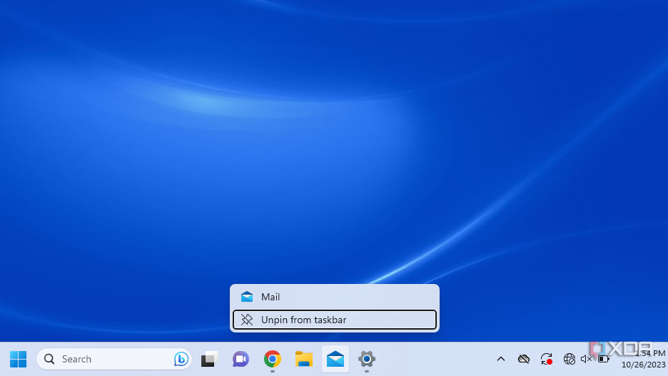 Mail icon with unpin from taskbar on Windows 11