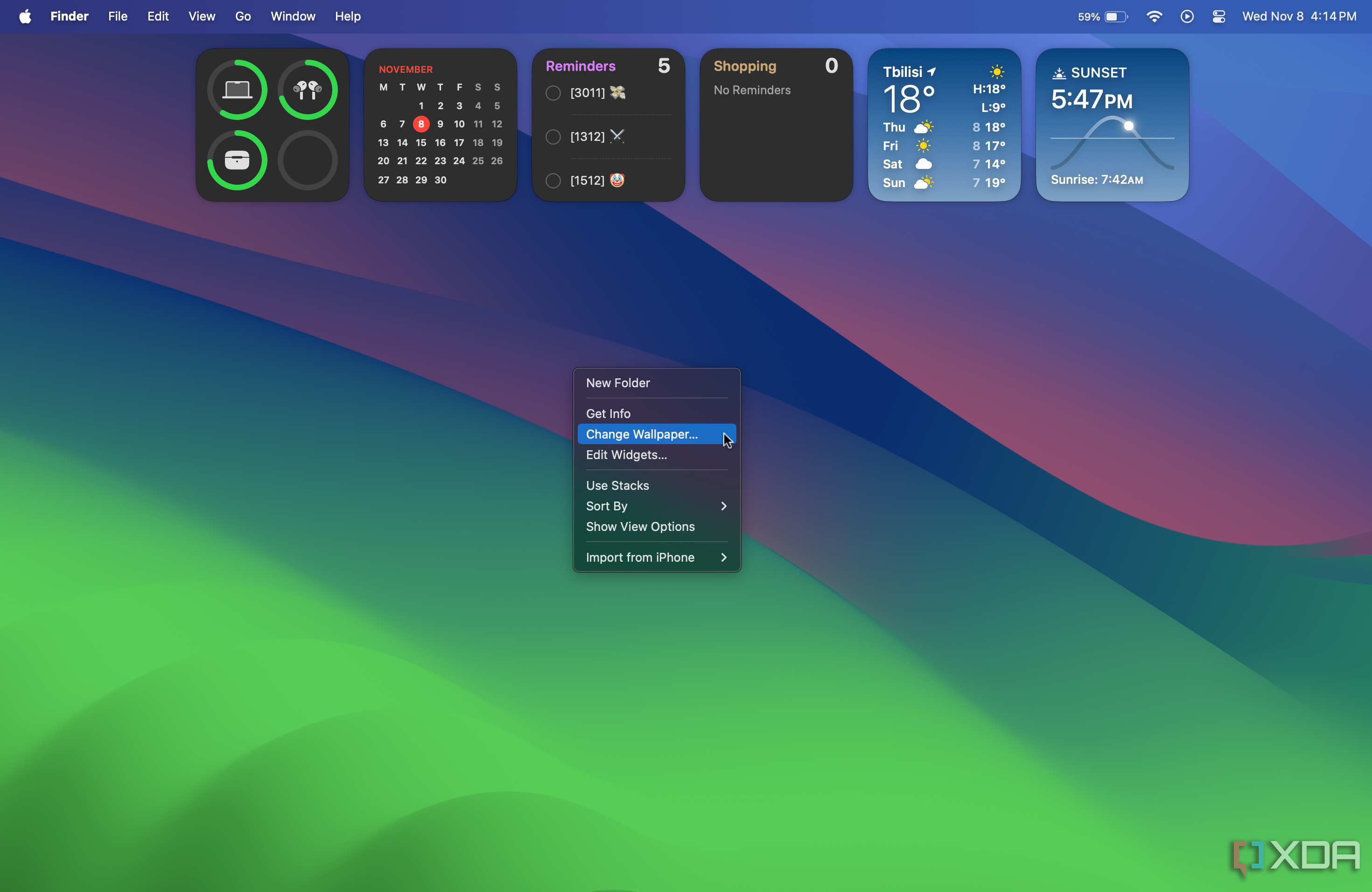 change wallpaper menu on the Mac desktop