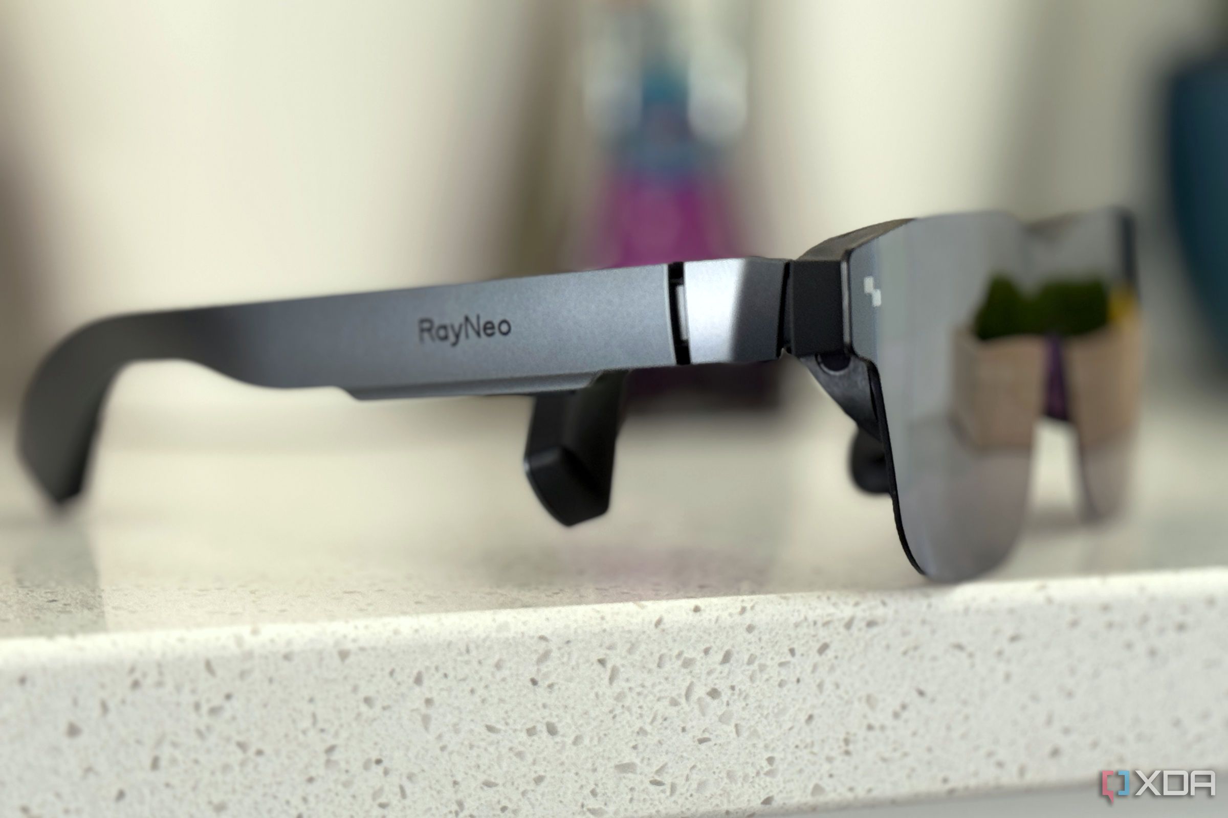 Choosing the Future: RayNeo Air 2 vs Xreal Air 2 Glasses