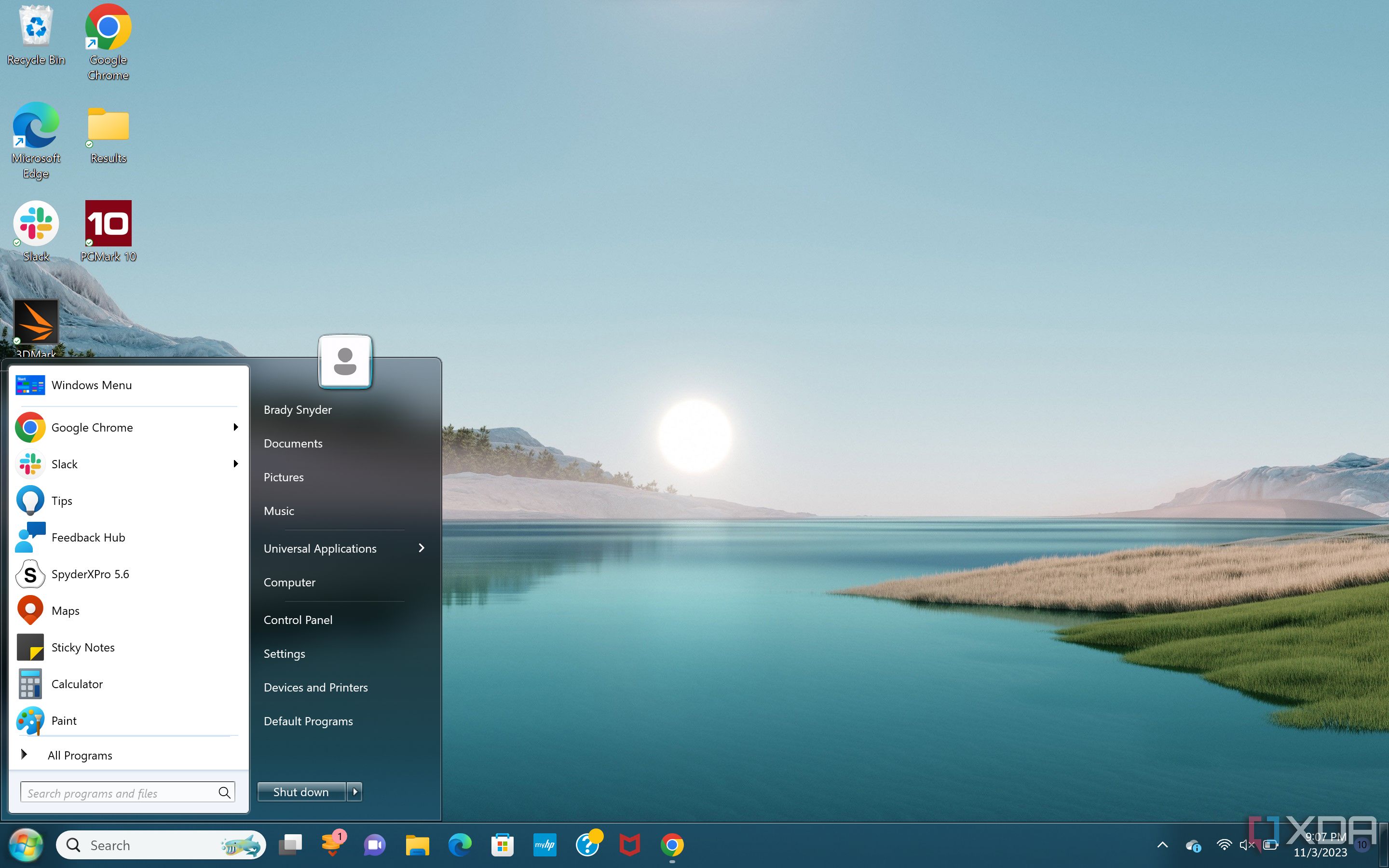 The Windows 7 appearance on a Windows 11 PC.