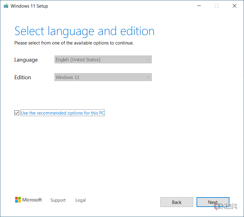 Screenshow of WIndows 11 Media Creation Tool with default language and edition recommendations