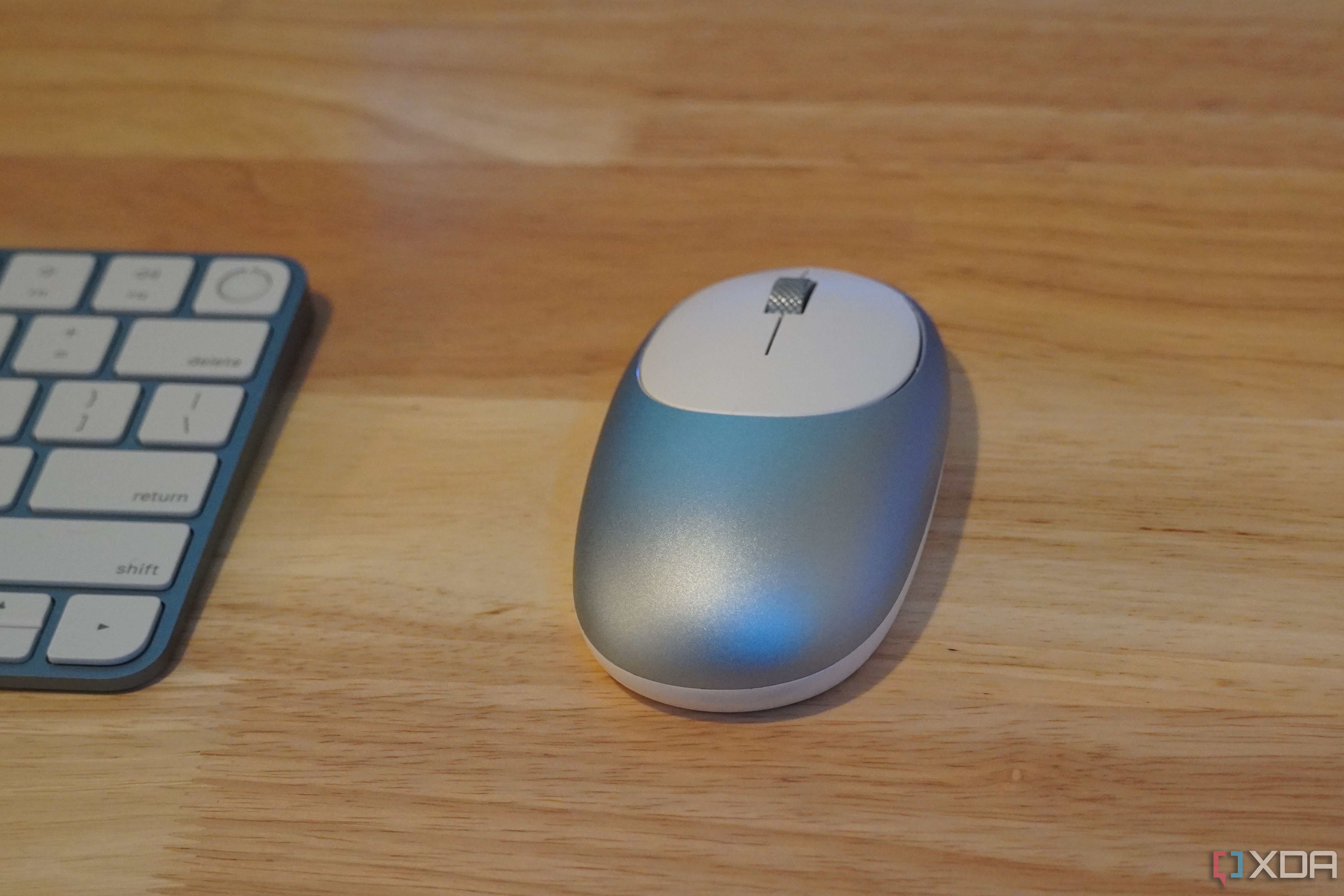 Satechi M1 Wireless Mouse Review: Portable Enough To Keep In A Pocket