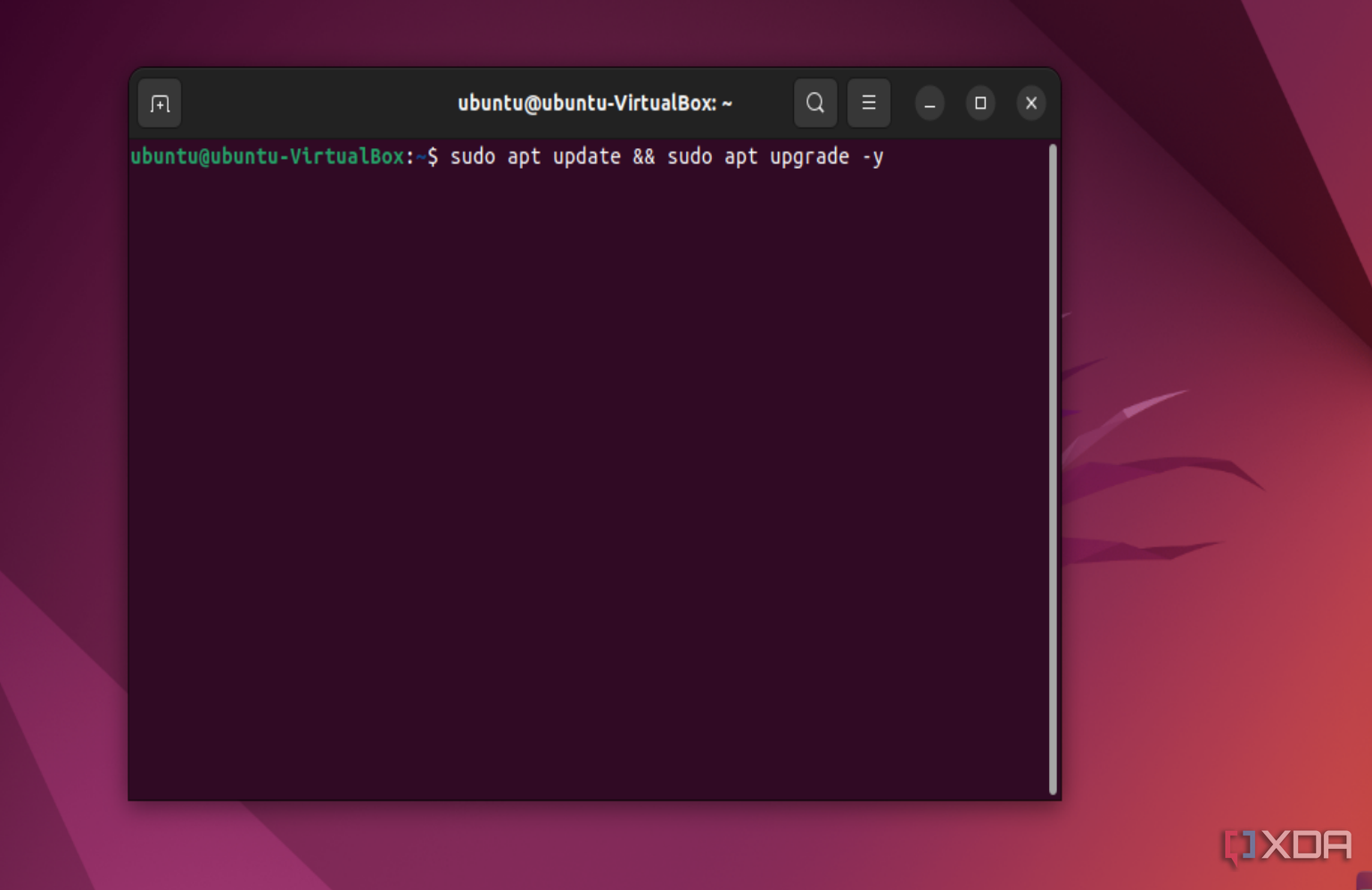 Una captura de pantalla de la terminal y un mensaje para actualizar Ubuntu a través de la terminal