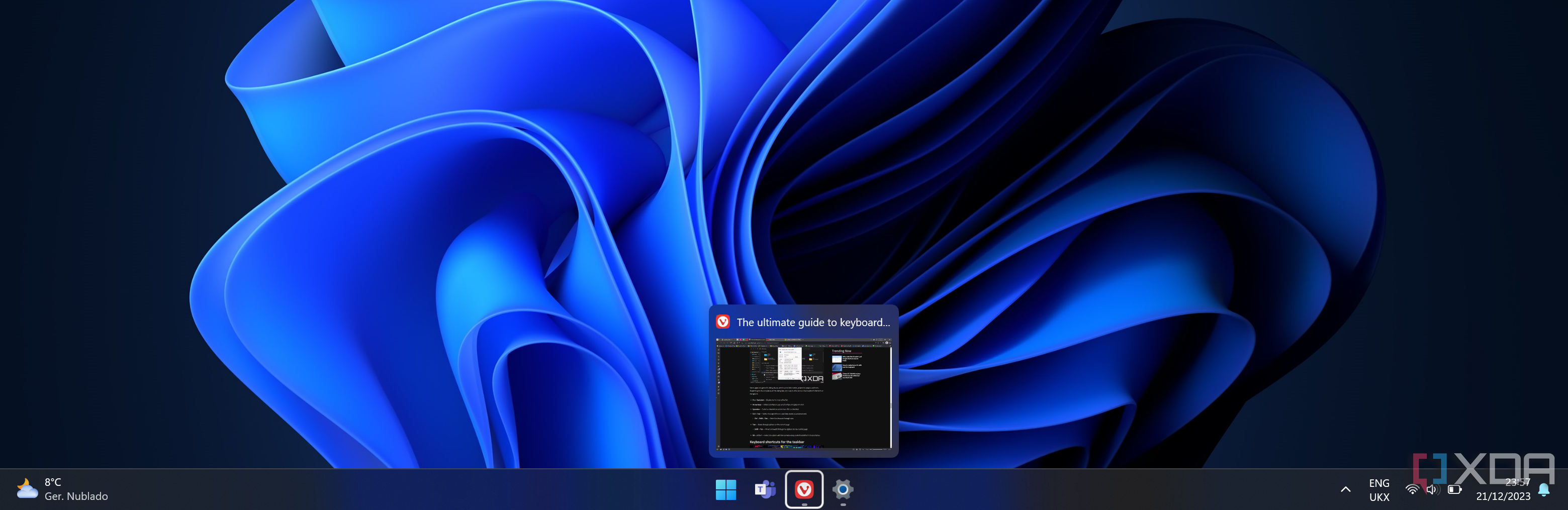 Screenshot of the taskbar in Windows 11 with an app selected