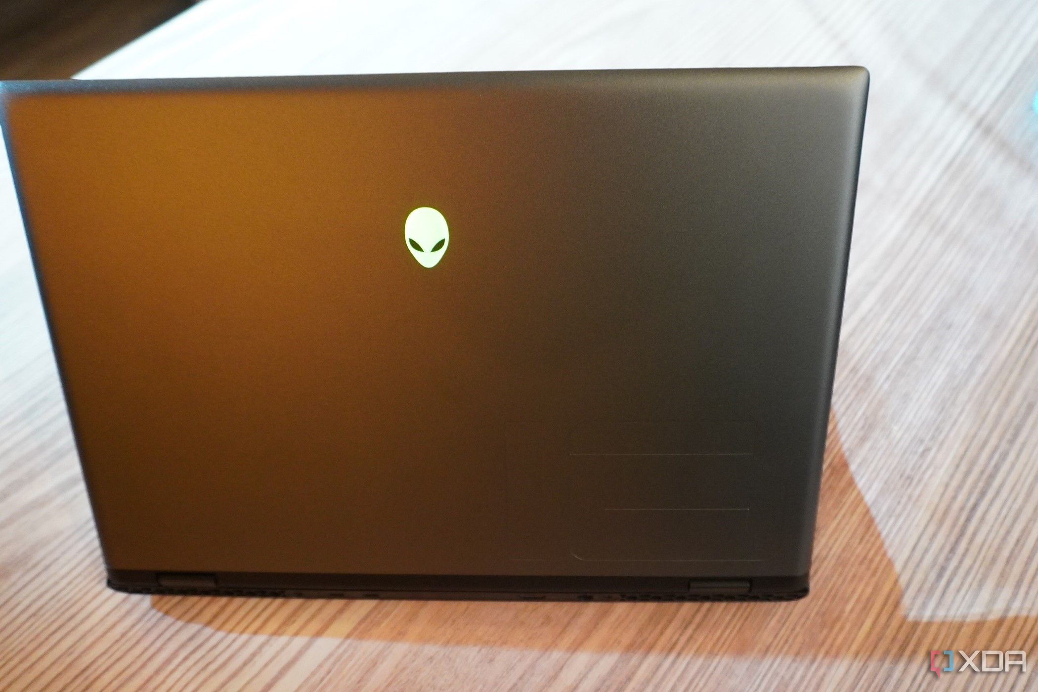 Alienware M16 R2 (6)