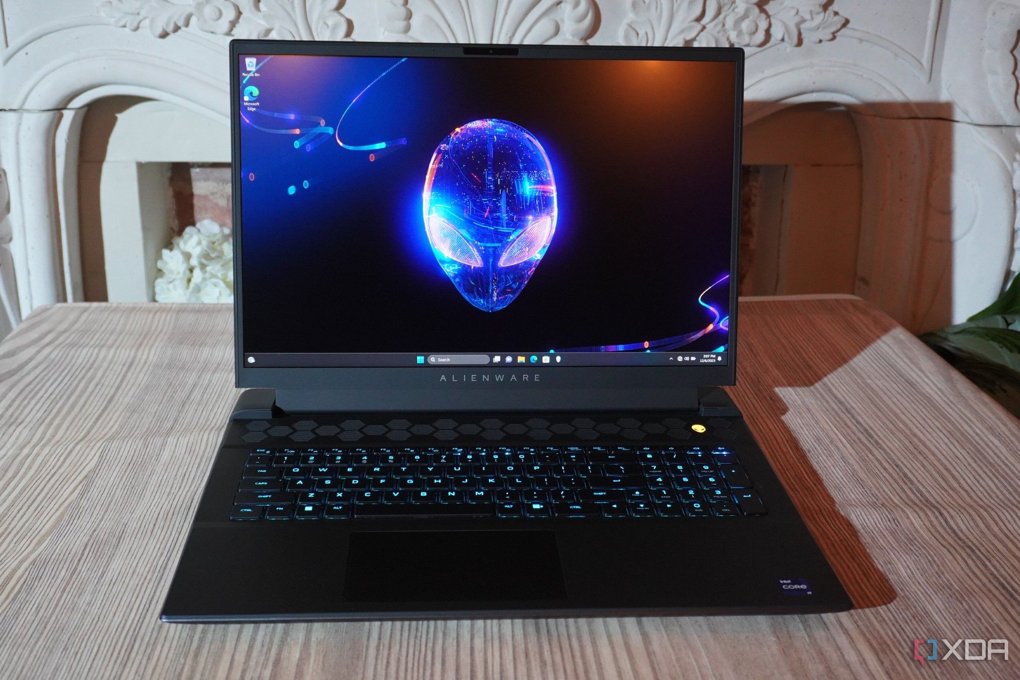 Alienware m16 R2 vs m18 R2: Which laptop is right for you?