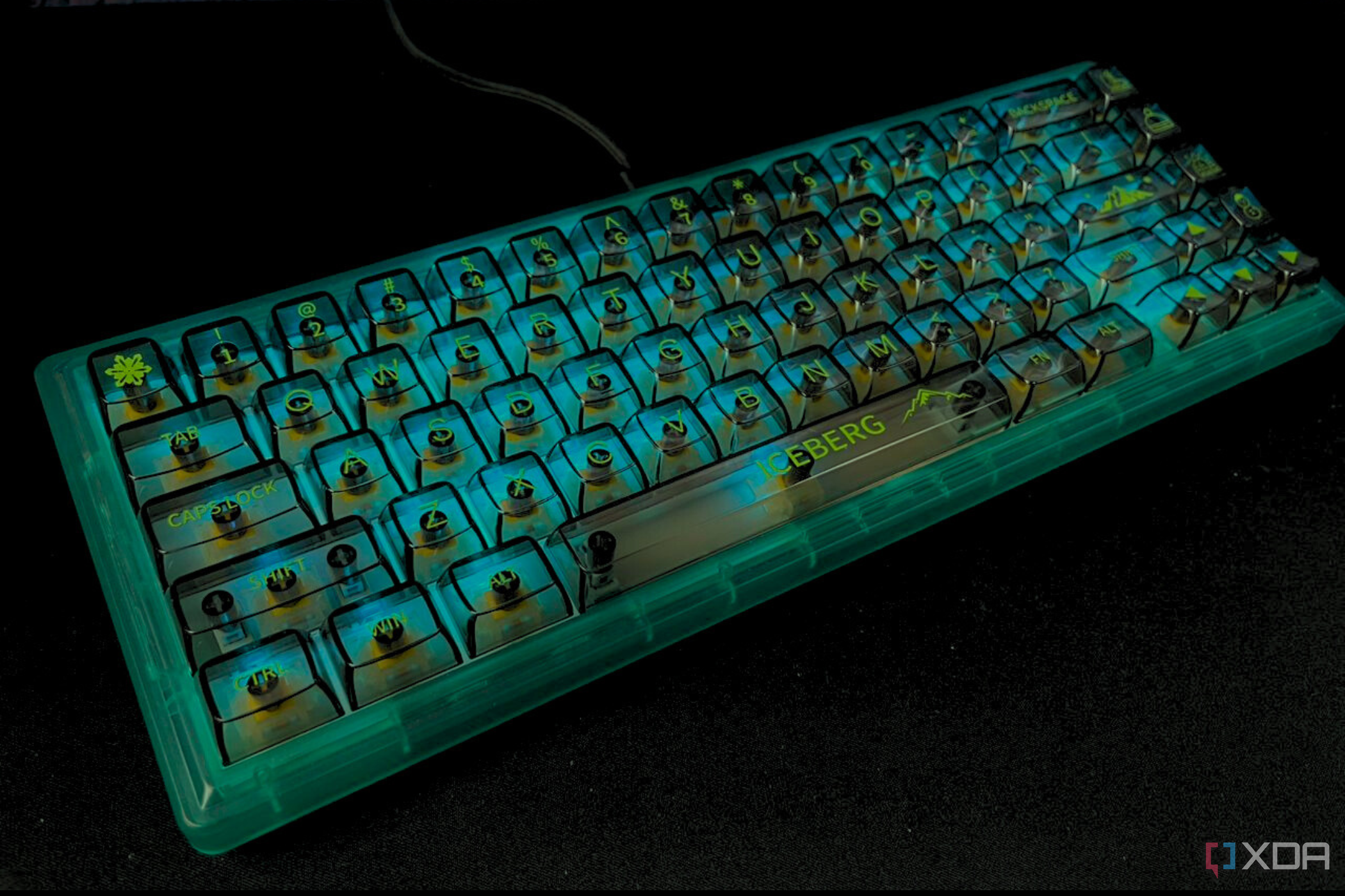 Image of a green CIY GAS67 cutom built keyboard with 