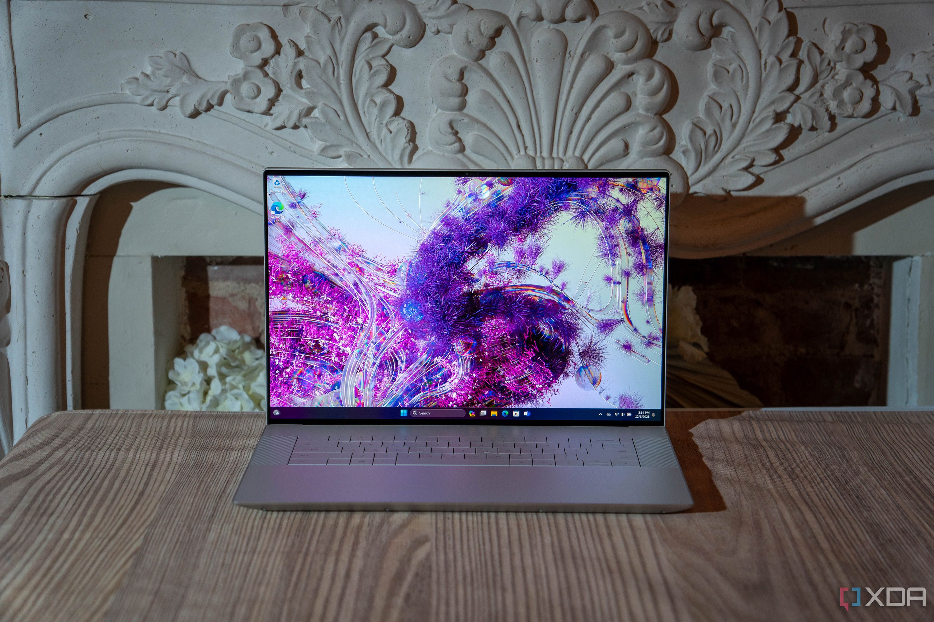 Front view of Dell XPS 16