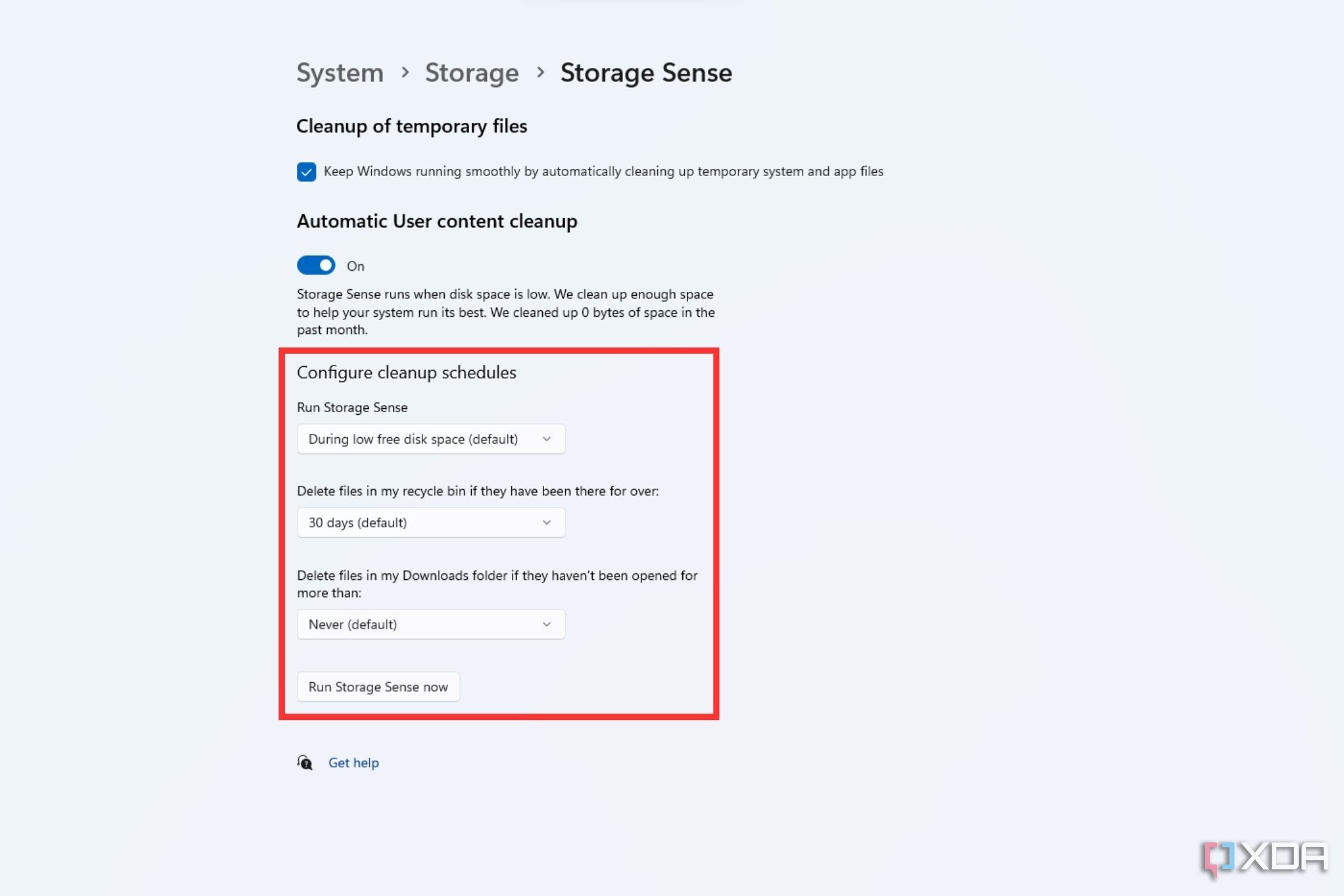 Una captura de pantalla que muestra la opción Configurar programación de limpieza resaltada en la configuración de Storage Sense.