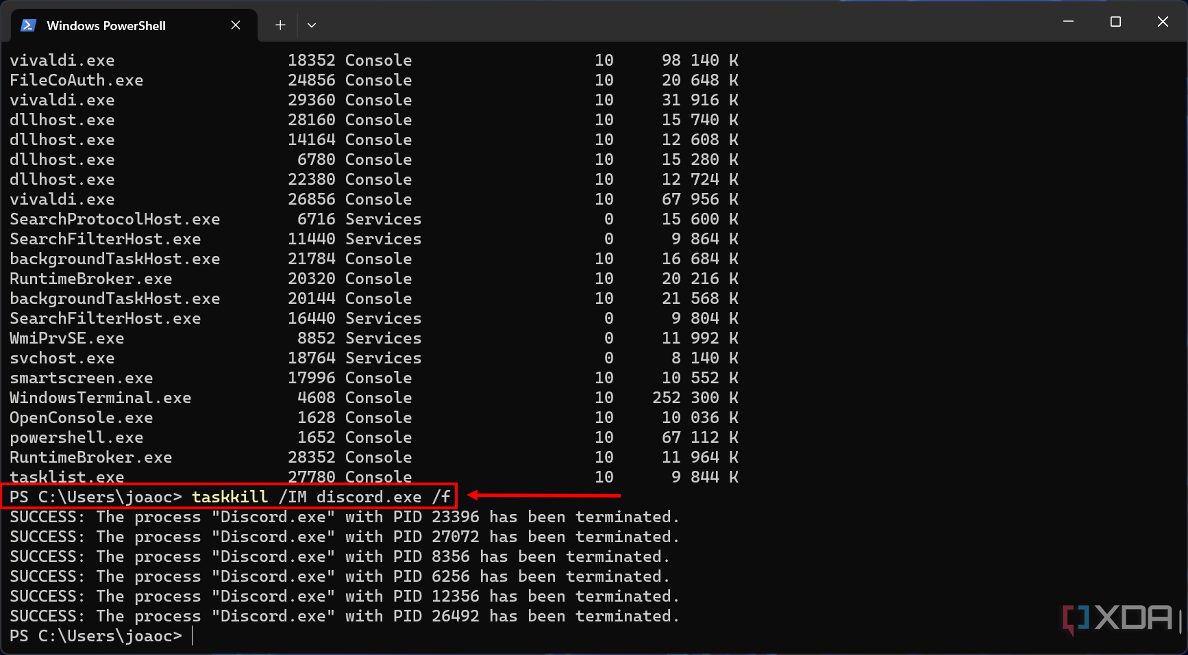 Captura de pantalla de la terminal ejecutando un comando taskkill