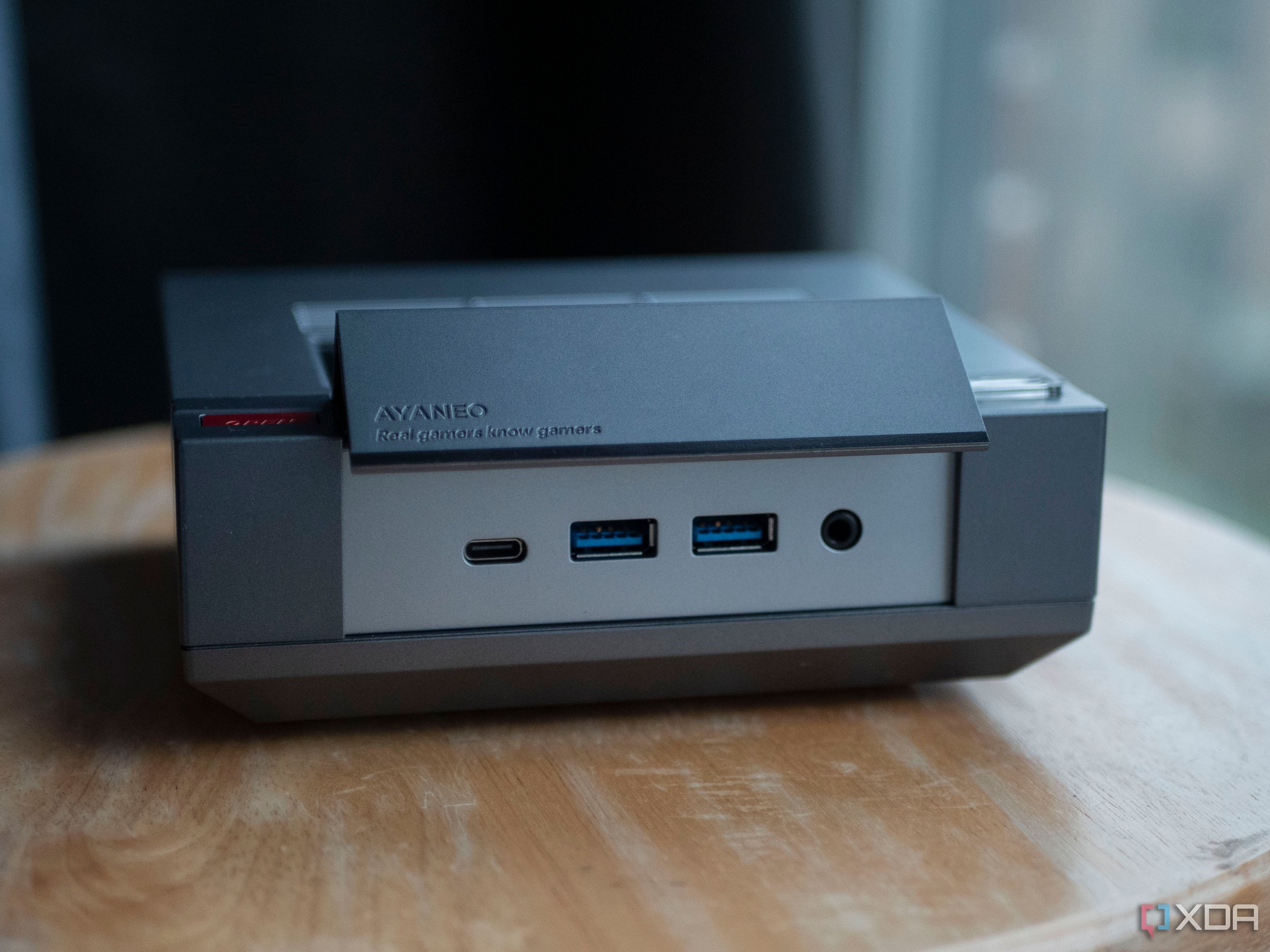 レトロミニPC Ayaneo AM02 16GB/1TB
