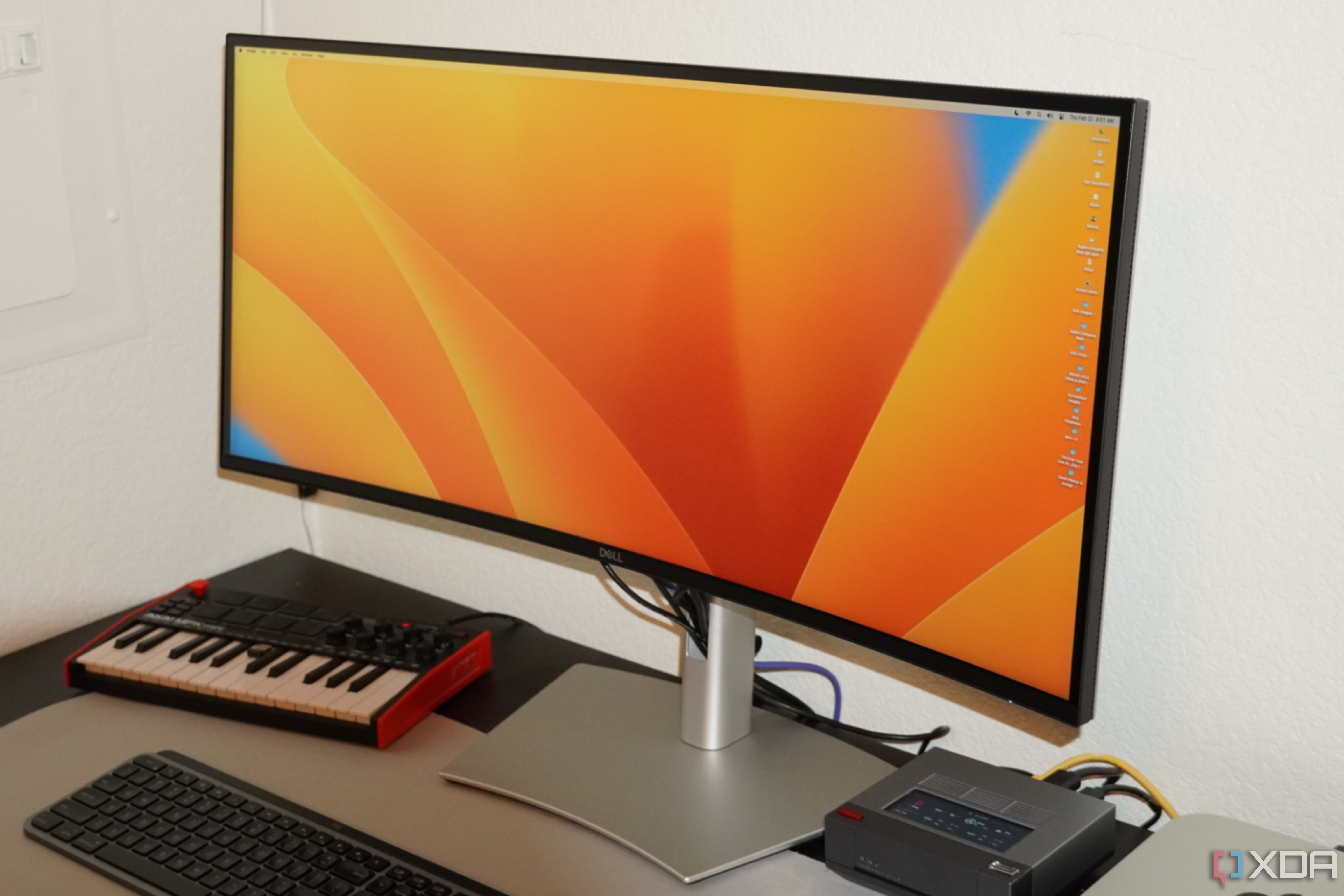 The macOS Home Screen on the Dell UltraSharp 34 Thunderbolt monitor.
