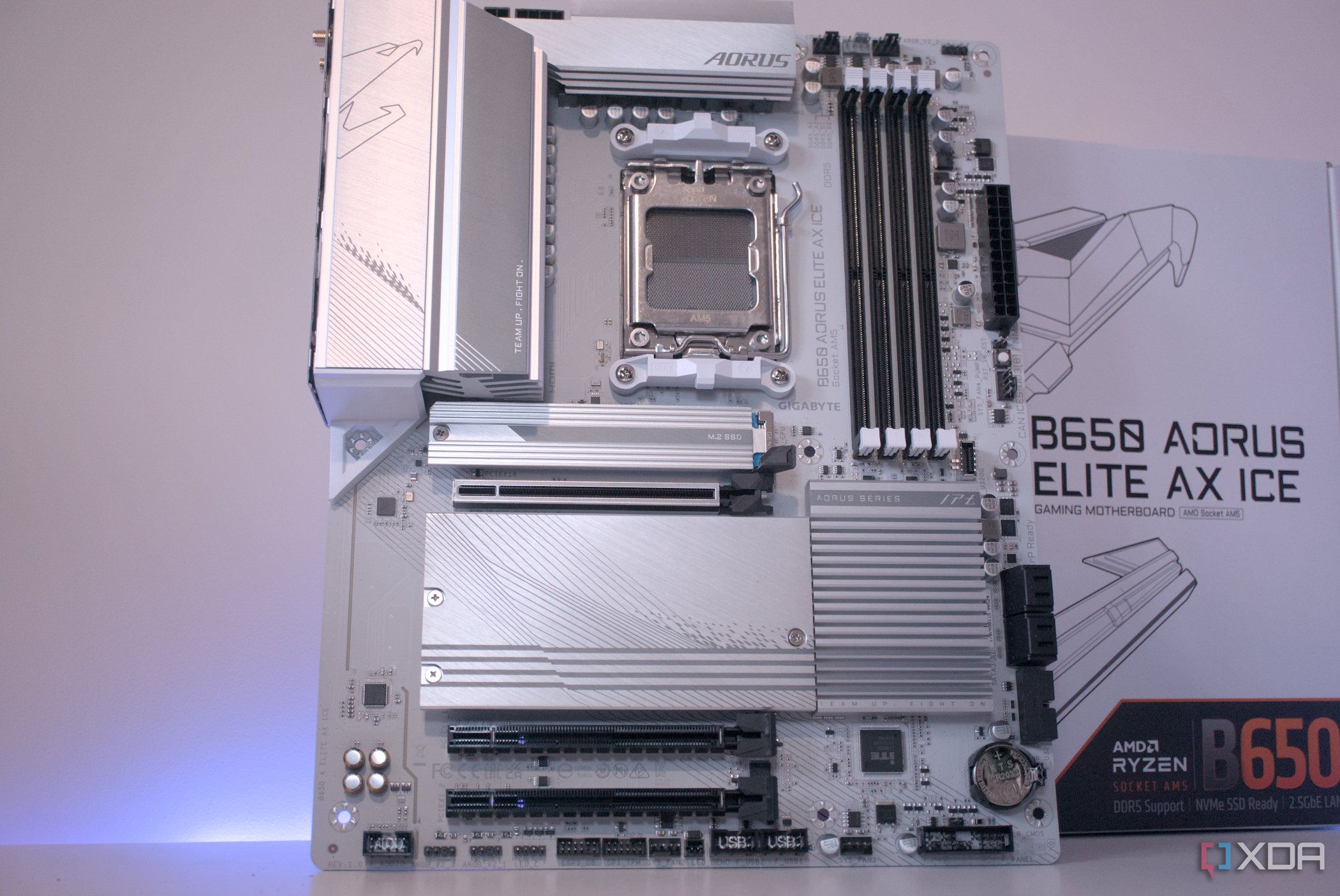 Gigabyte B650 Aorus Elite AX Ice review: Making the most of the