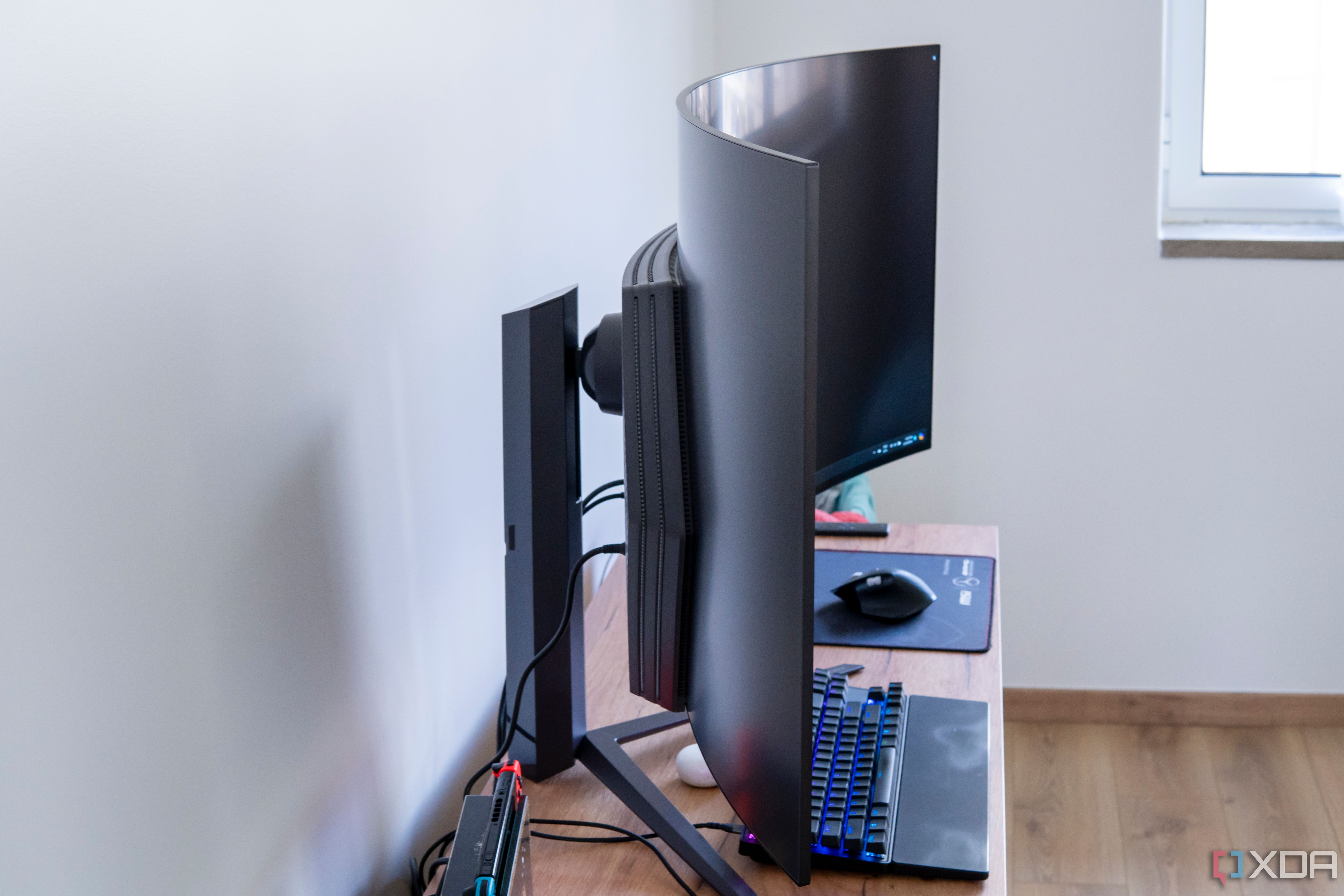 LG UltraGear 45GR95QE review: A huge, beautiful monitor for LG UltraGear 45GR95QE review: A huge, beautiful monitor for