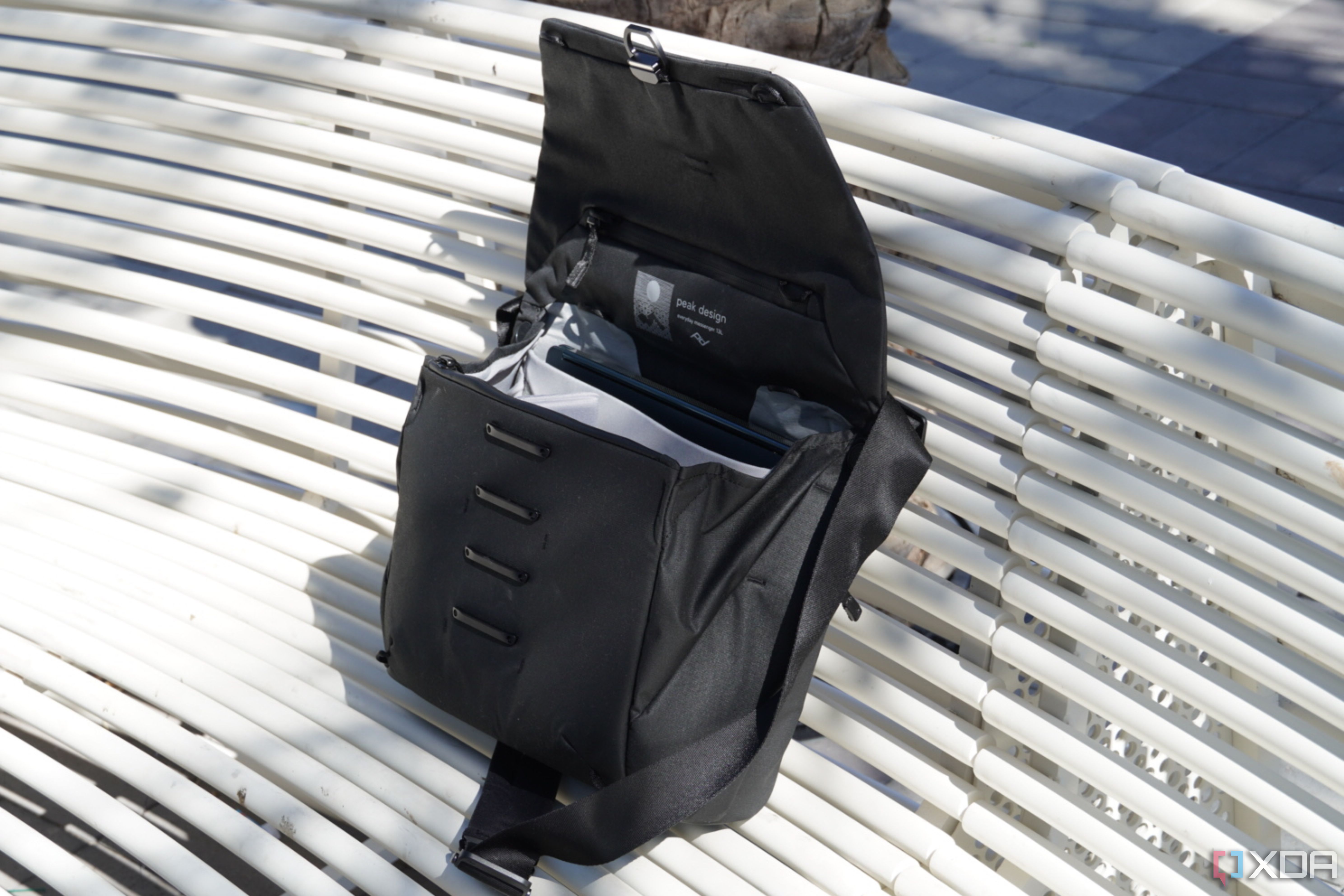 Peak Design Everyday Messenger review: A messenger bag for