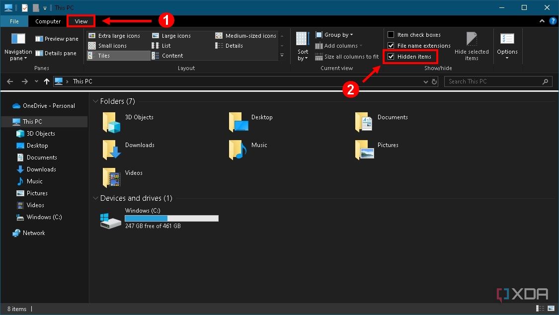 Captura de pantalla del Explorador de archivos en Windows 10 con la opción de mostrar elementos ocultos habilitada.