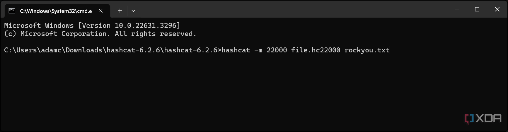 Escribiendo el comando hashcat en cmd