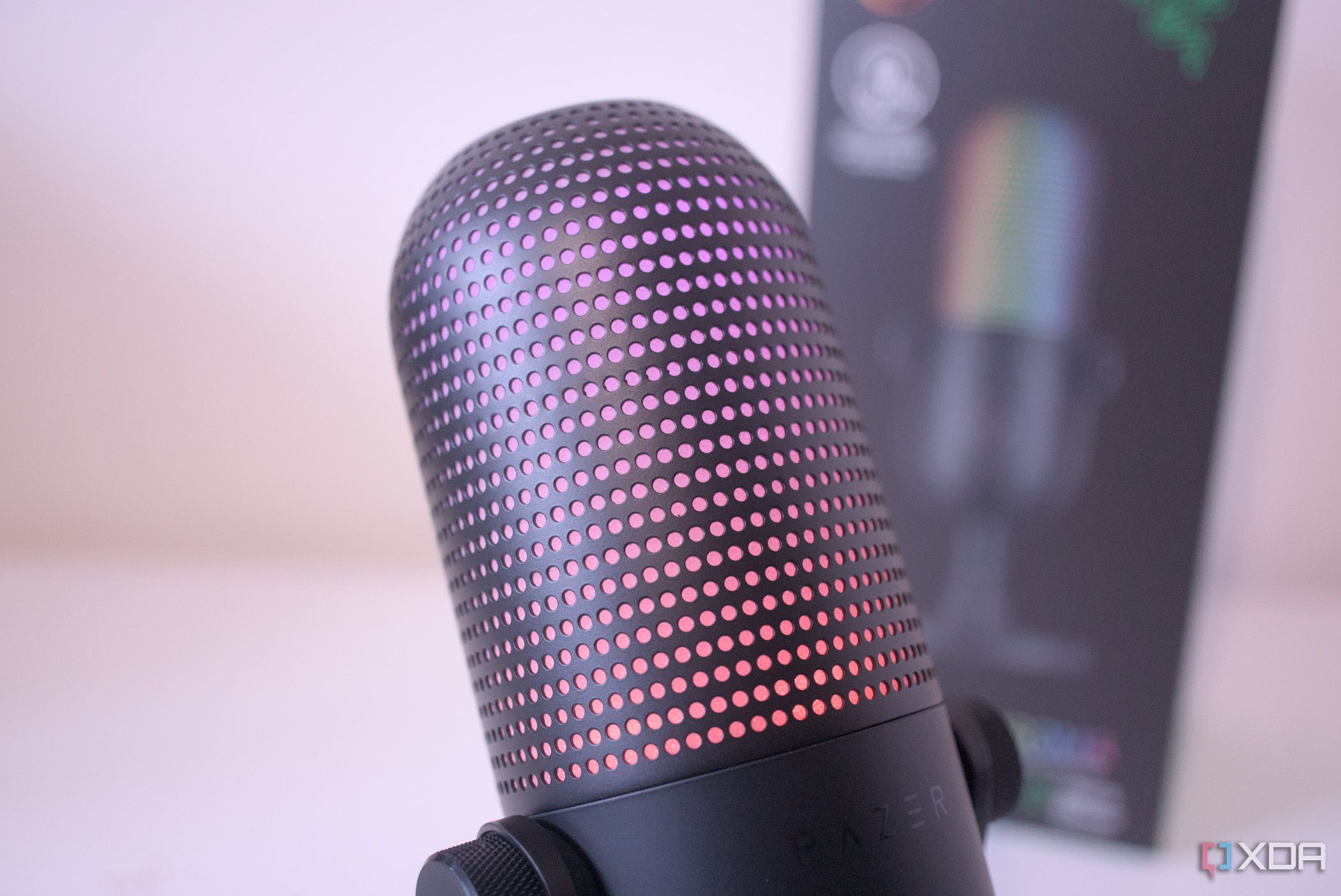 Razer Seiren V3 Chroma review: This microphone will light up