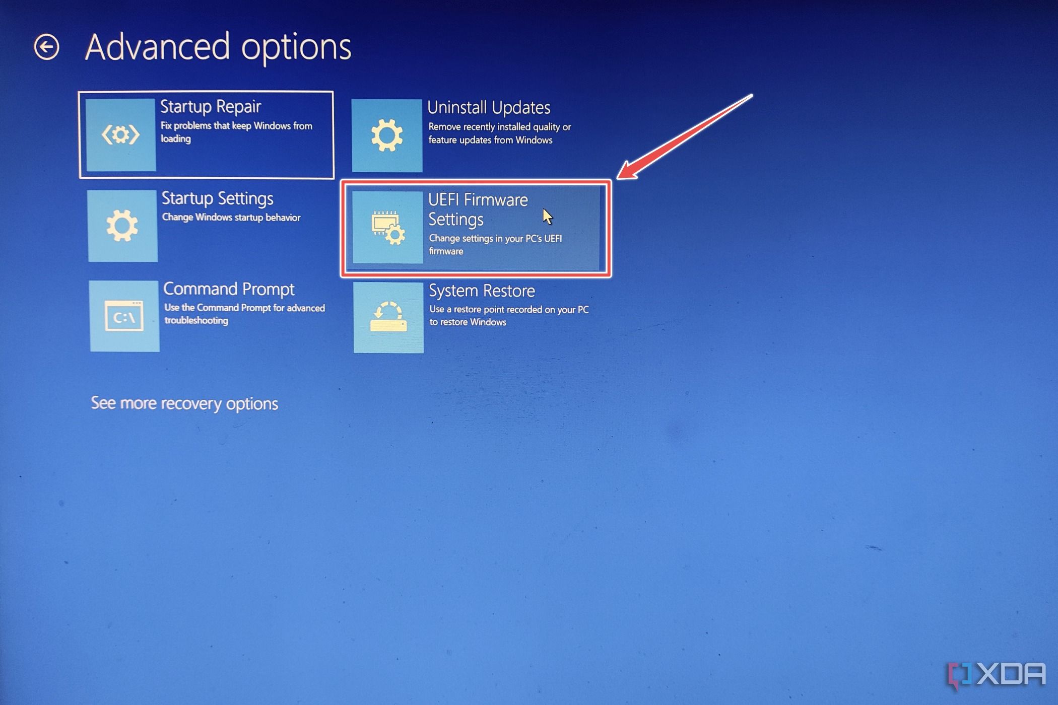 La configuración del firmware UEFI dentro del Inicio avanzado