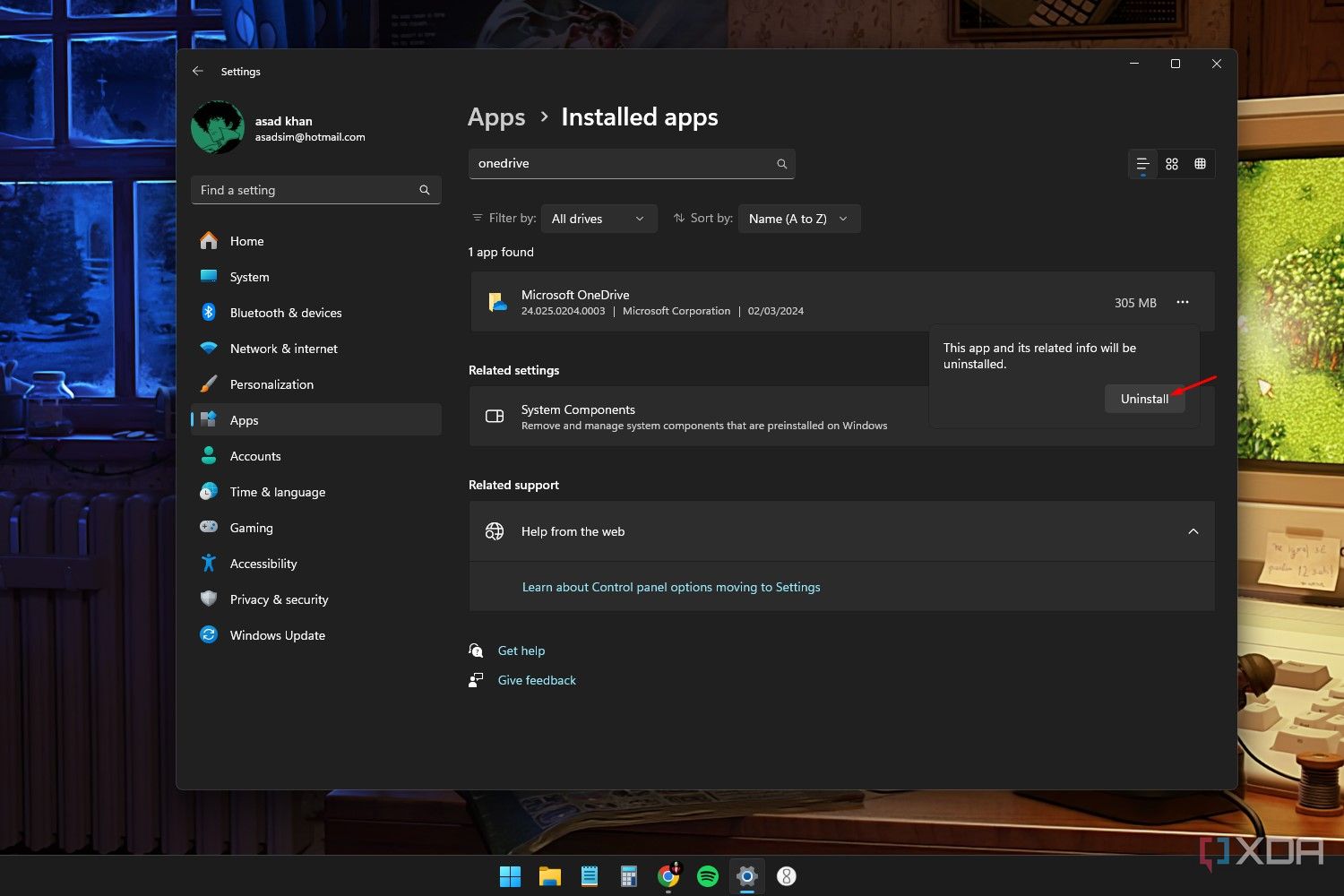 Captura de pantalla de Windows 11 que resalta un cuadro de confirmación que pregunta al usuario si desea desinstalar la aplicación OneDrive.