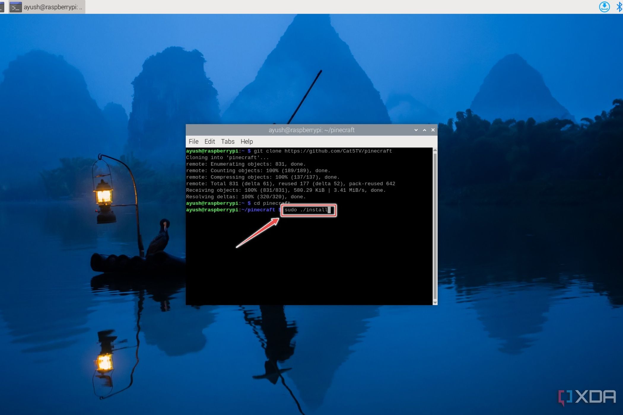 La ventana de terminal con el comando para instalar Pinecraft