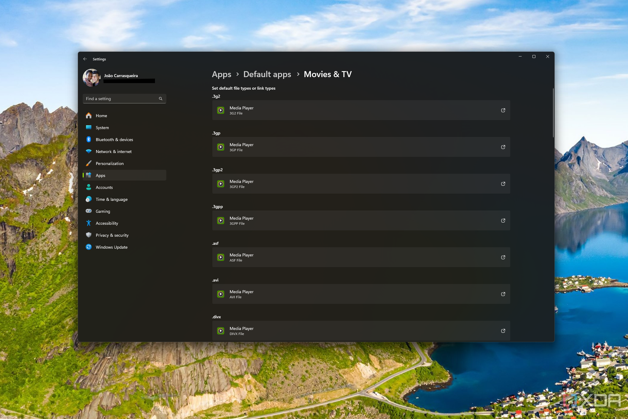 Screenshot of Movies & TV app default settings in Windows 11